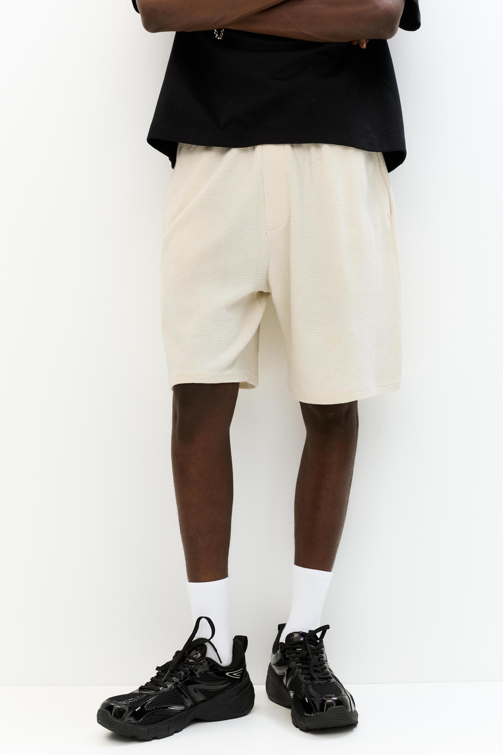 Jogger Bermuda shorts in waffle-knit fabric Product Image
