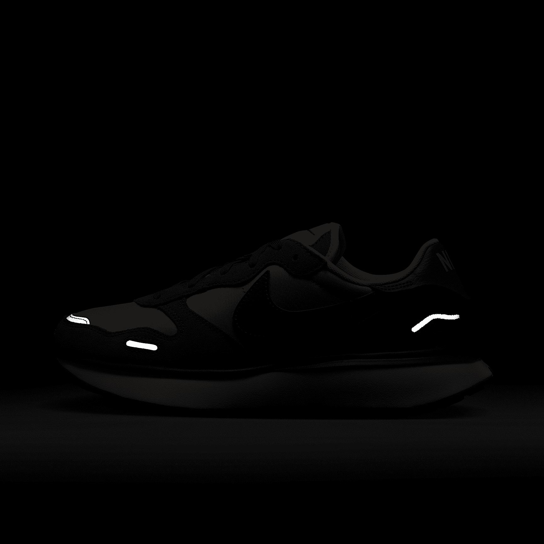 Nike Women's Phoenix Waffle Shoes Product Image