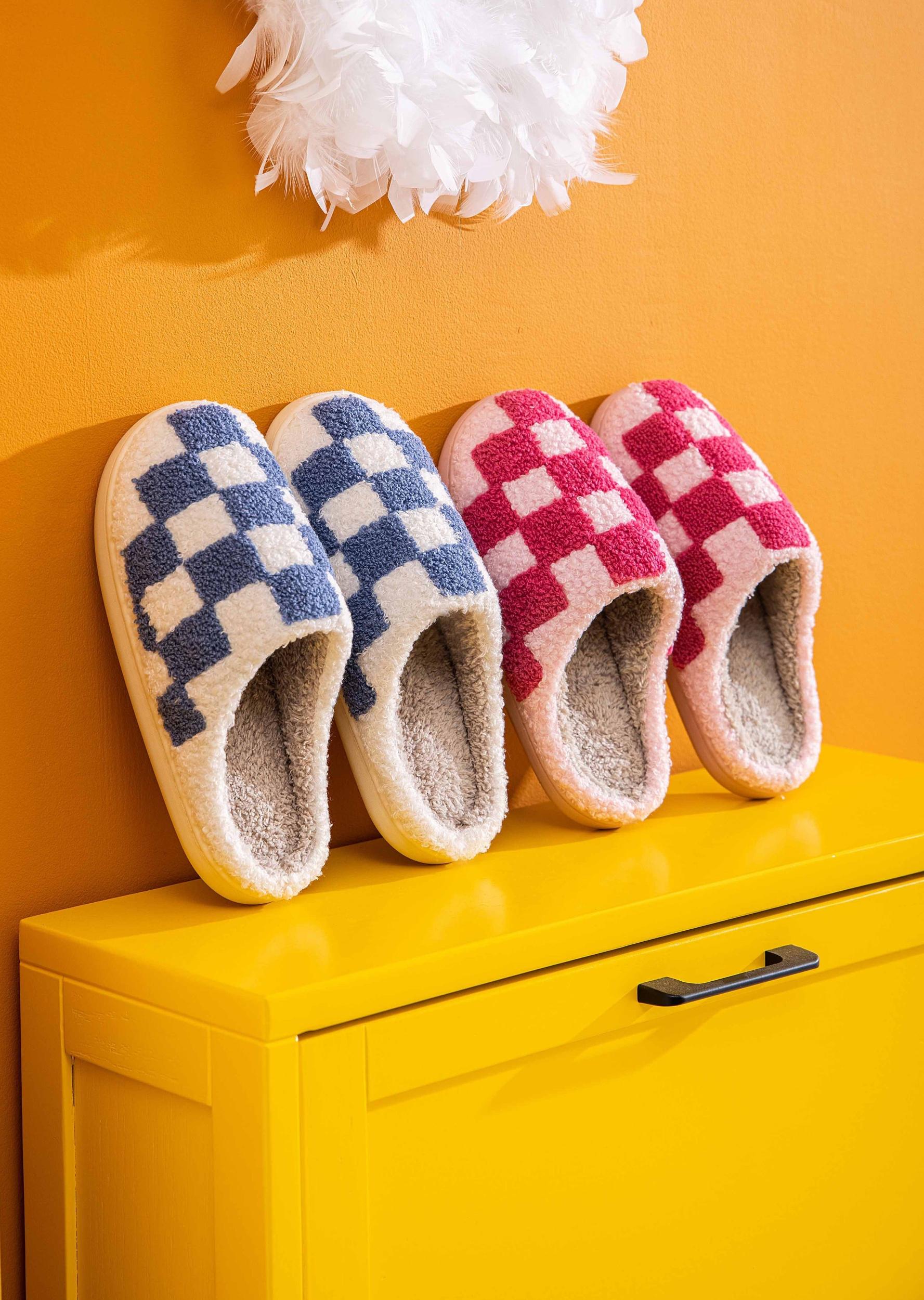 Soft Plush Checker Slipper Product Image