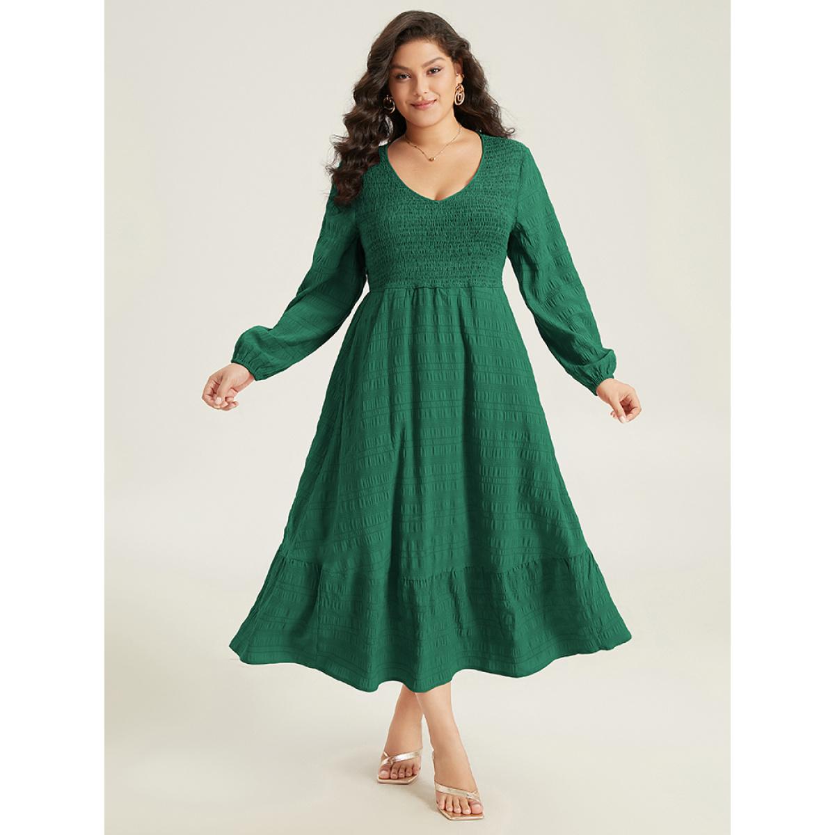 Plus Size Solid Shirred Plisse Flutter Hem Dress DarkGreen Women Elegant Elastic cuffs V-neck Long Sleeve Curvy Midi Dress BloomChic 26/4X Product Image