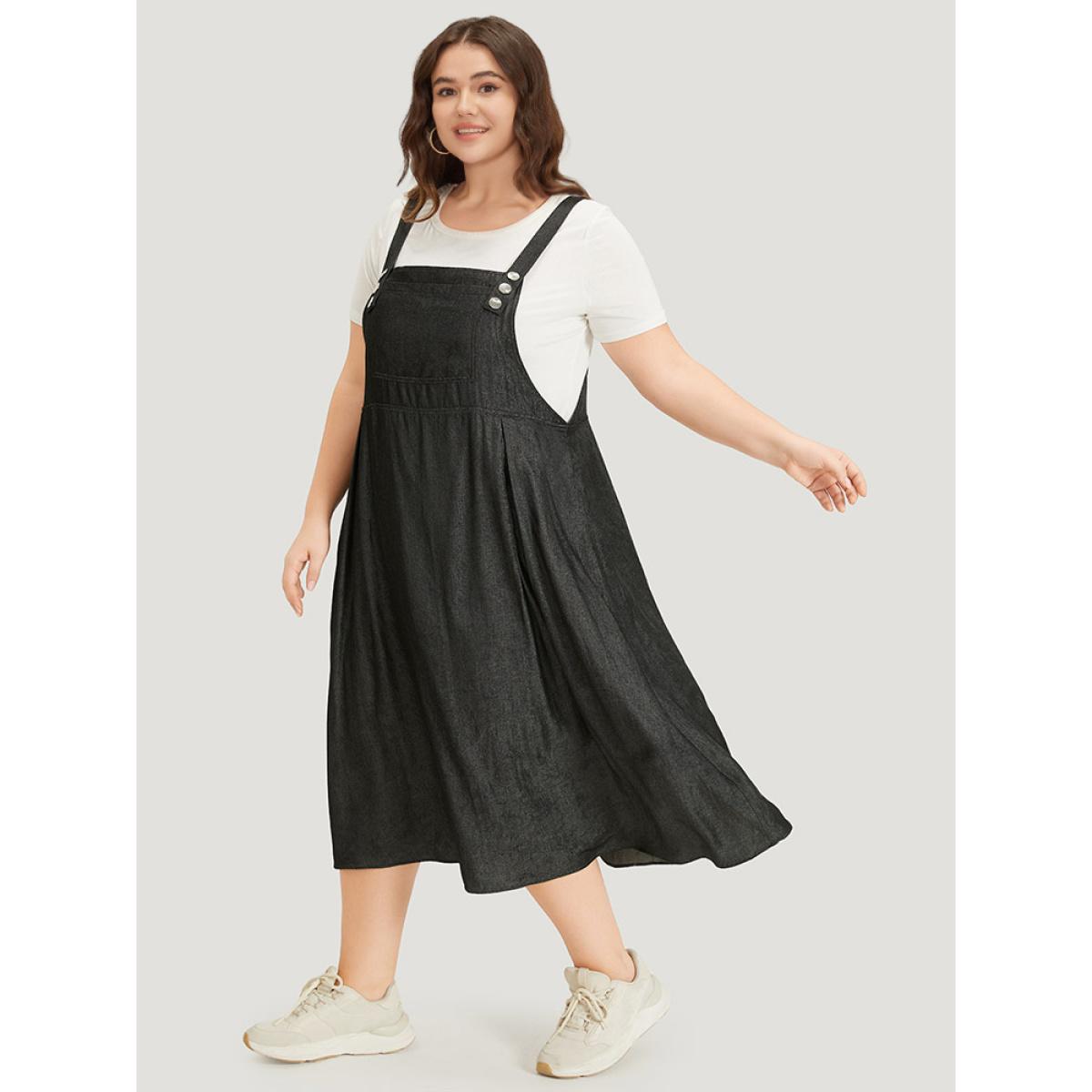 Plus Size Solid Sleeveless Gathered Pocket Overall Midi Dress Black Women Casual Adjustable Straps Spaghetti Strap Sleeveless Curvy Midi Dress BloomChic 18-20/2X Product Image