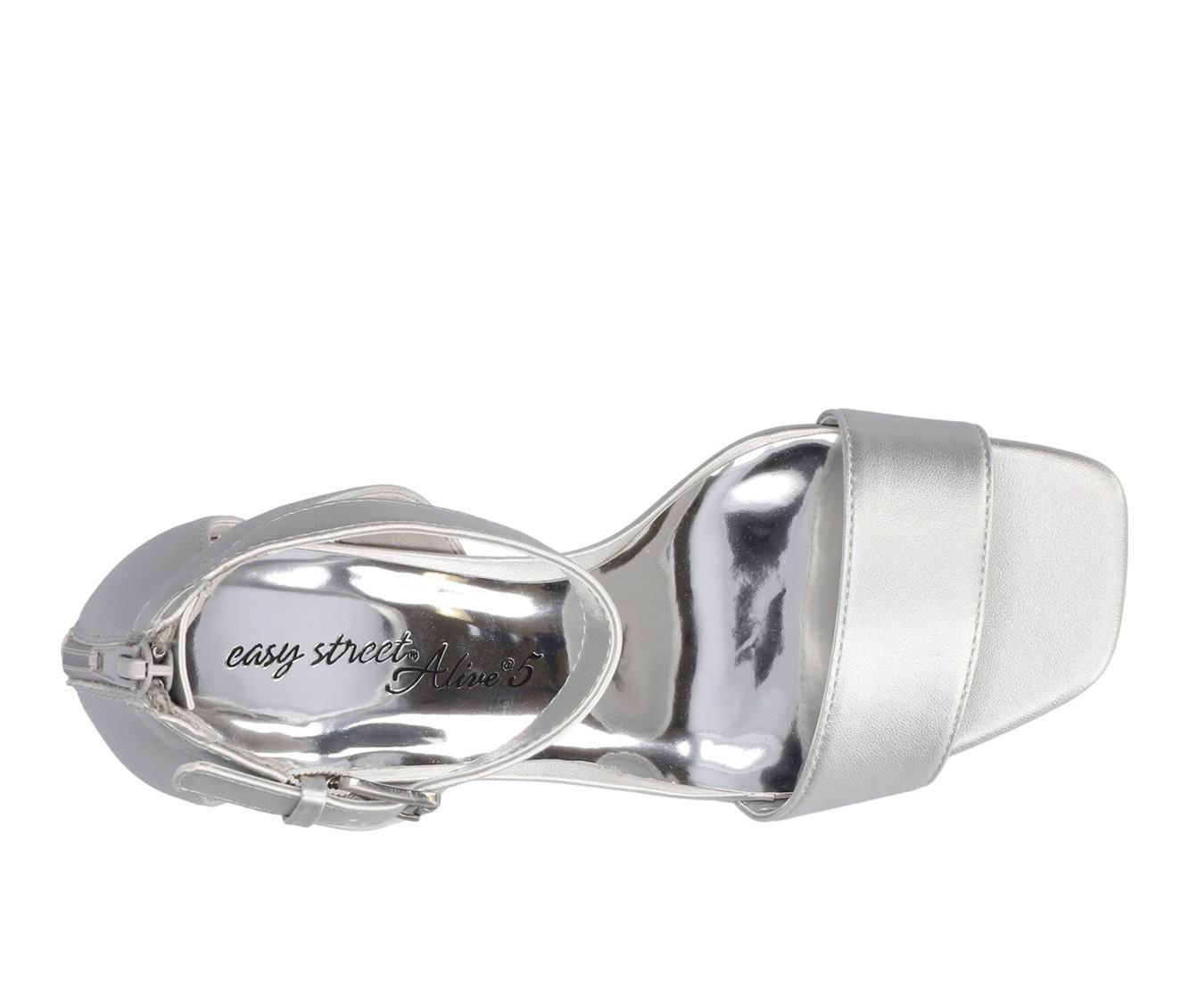 Women's Easy Street Ro Pumps Product Image