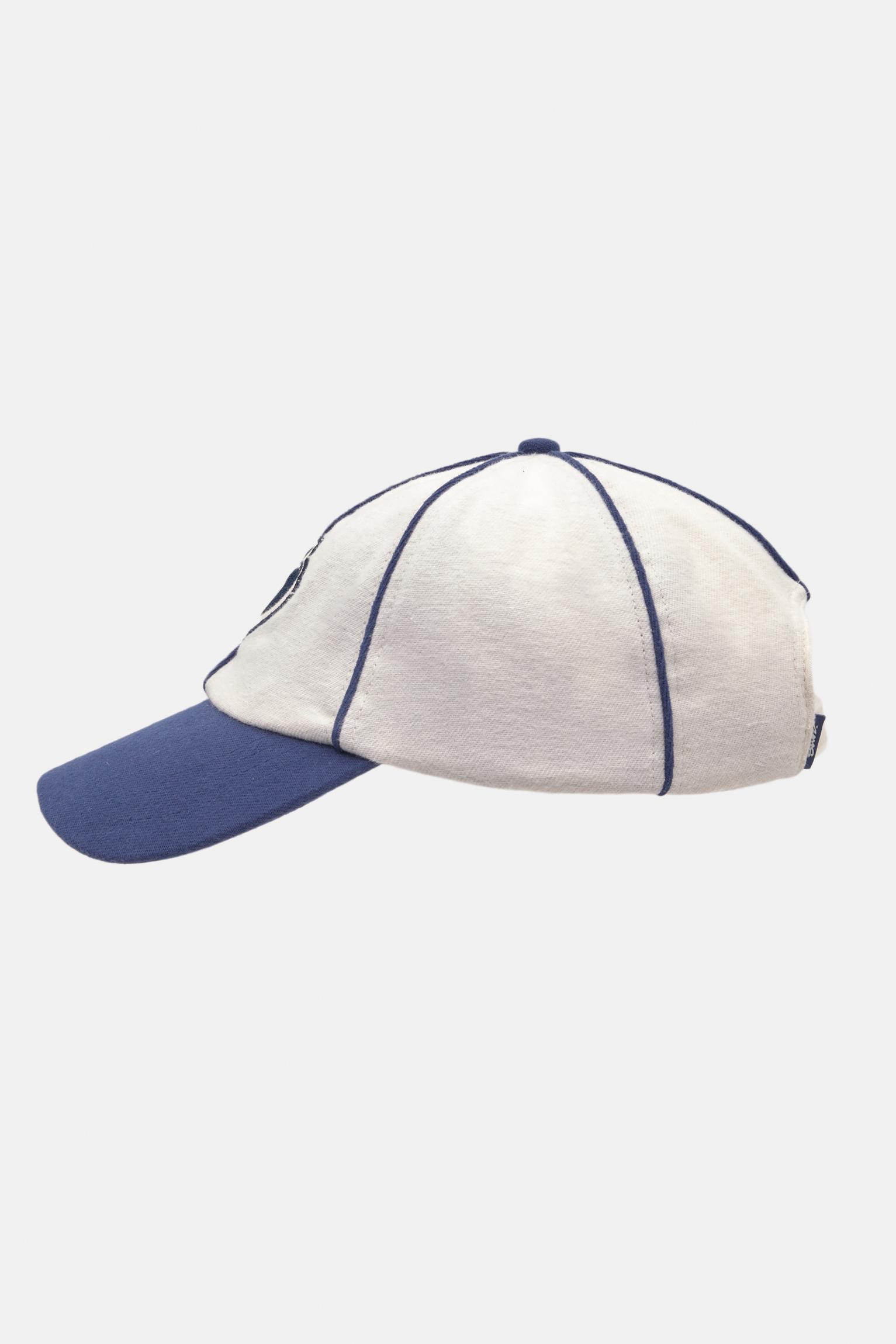 Embroidered cap Product Image