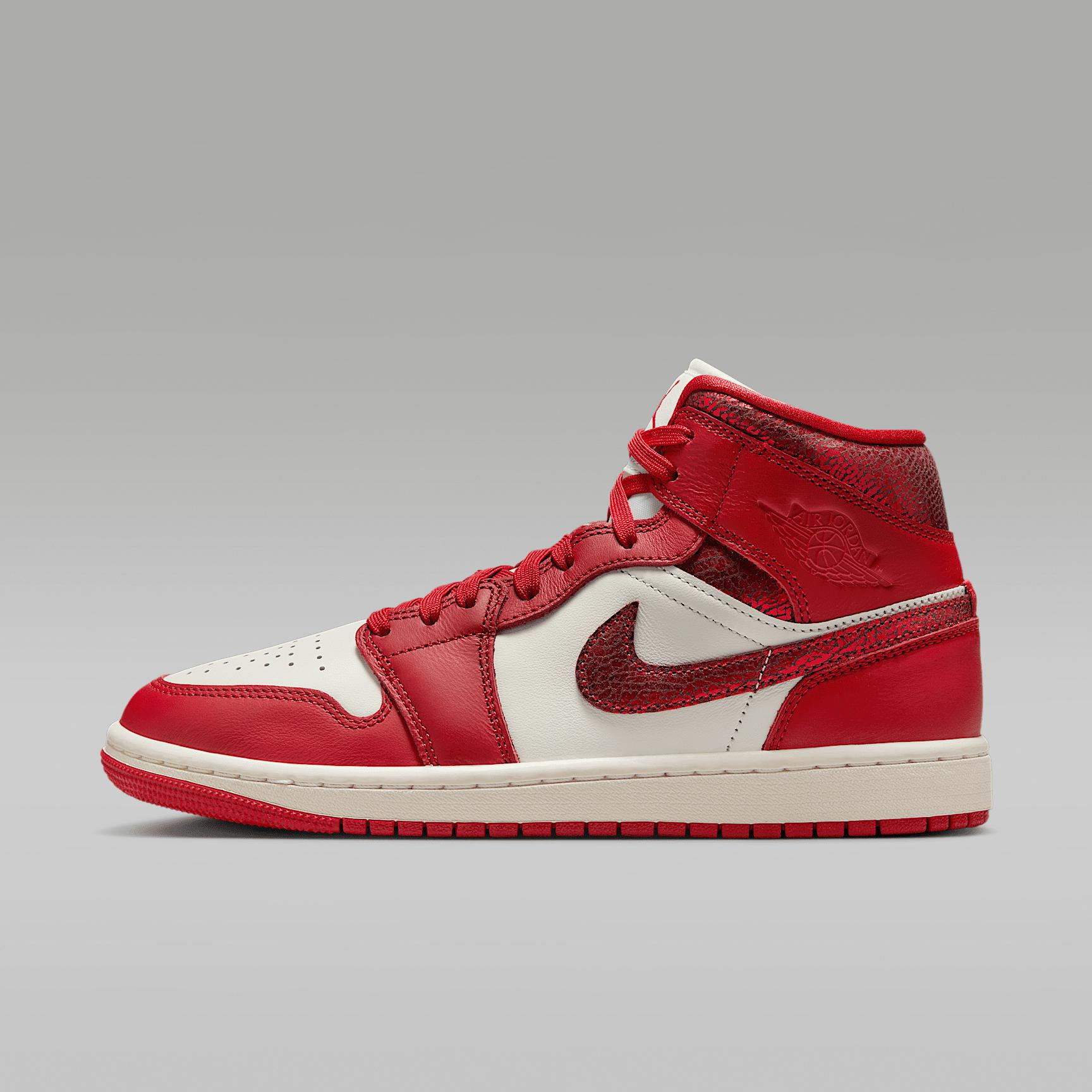 Women's Air Jordan 1 Mid SE Shoes Product Image