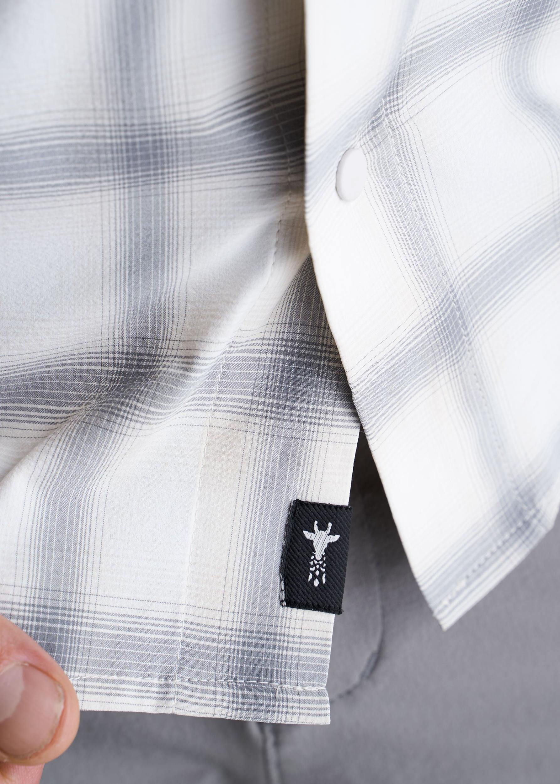 Ultra Lightweight Snap-Front Shirt for Tall Men in Birch Smoke Male Product Image