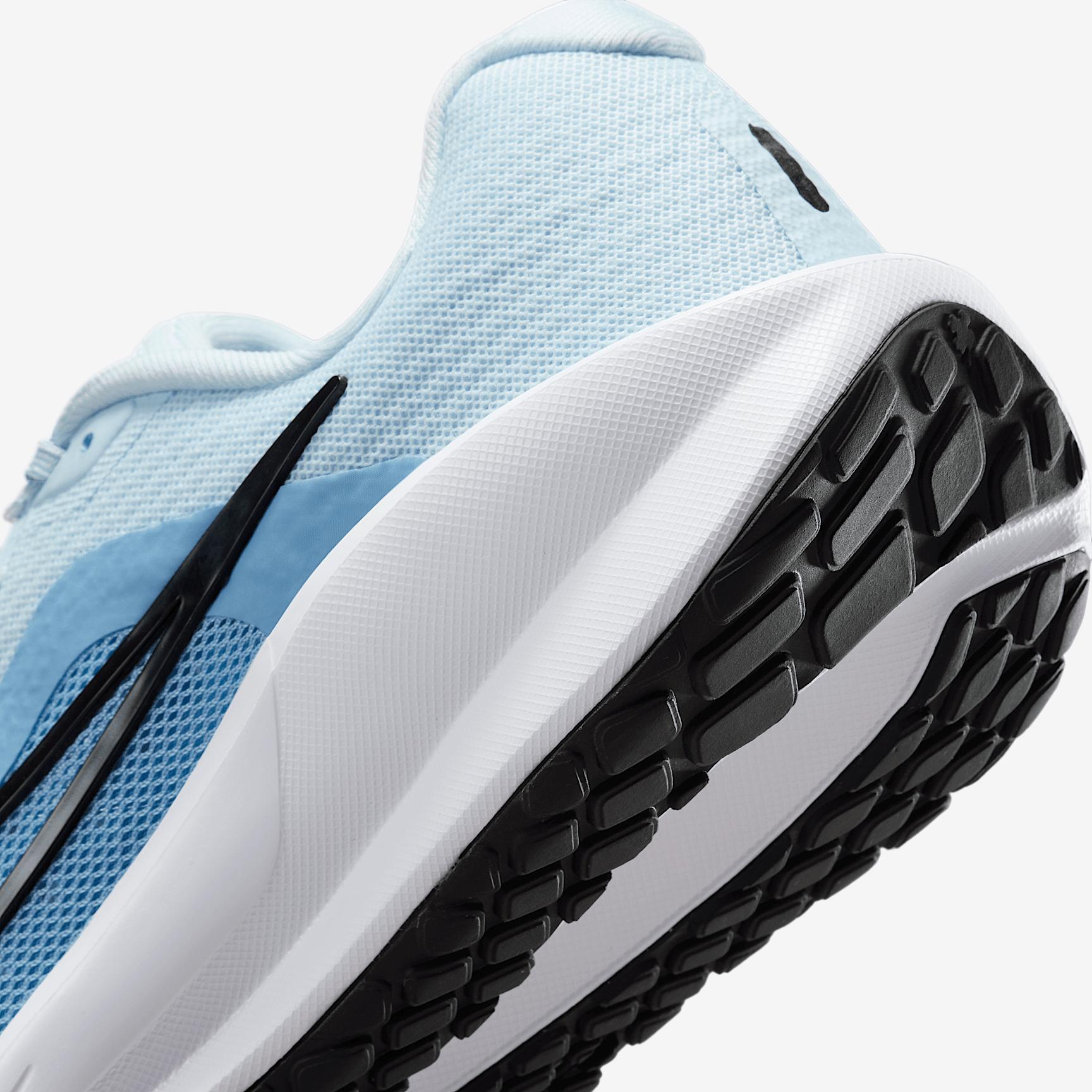 Nike Downshifter 13 Women's Road Running Shoes (Extra Wide) Product Image