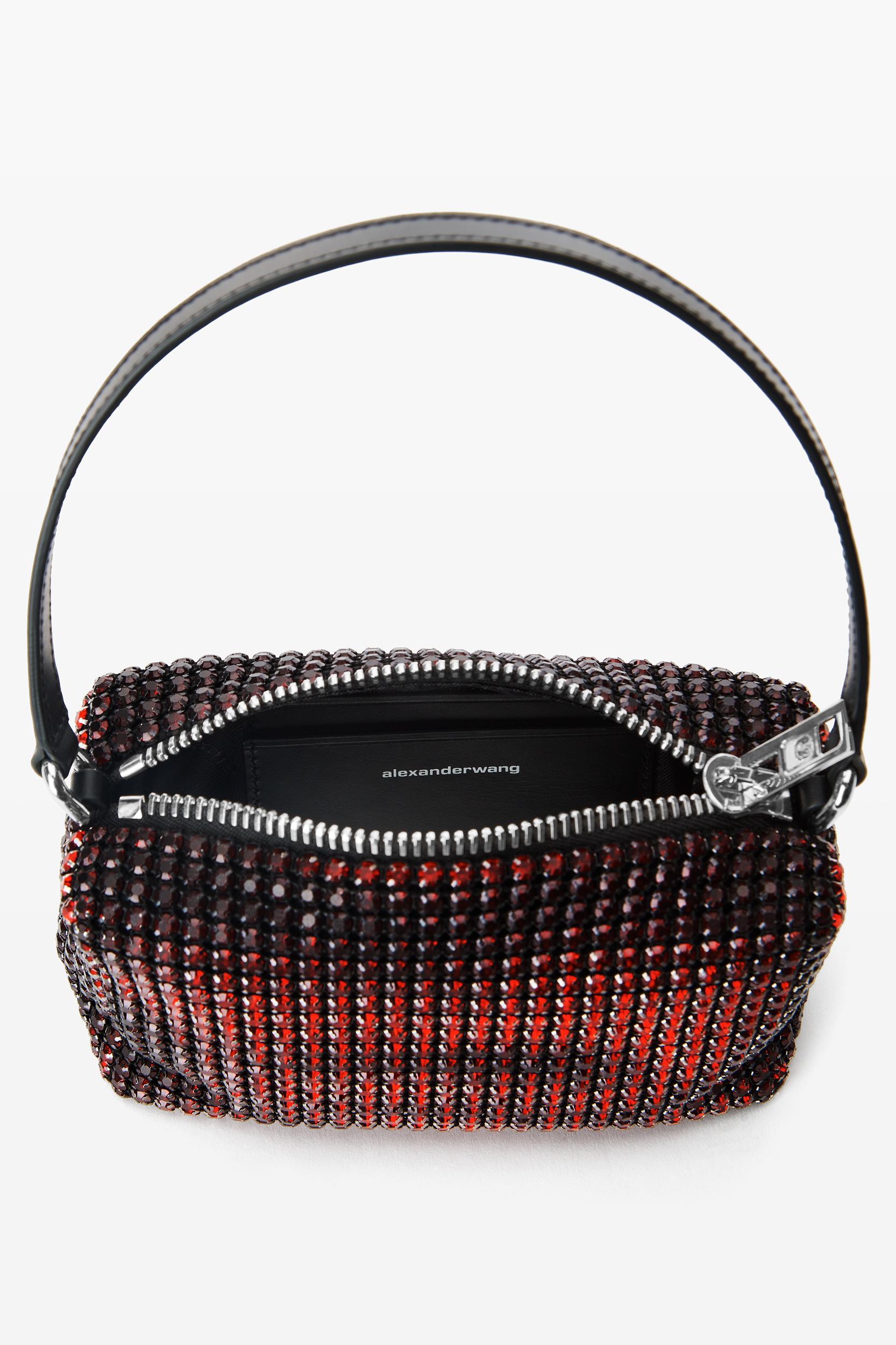 Heiress Medium Pouch Product Image