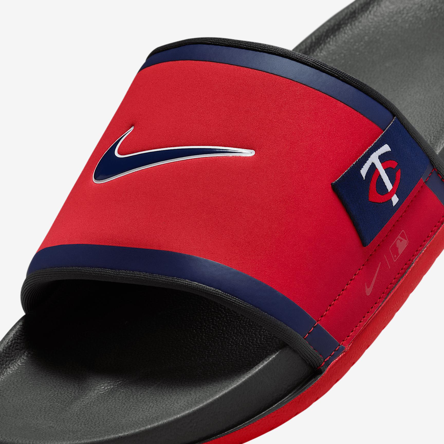 Nike Men's Offcourt (Minnesota Twins) Offcourt Slides Product Image