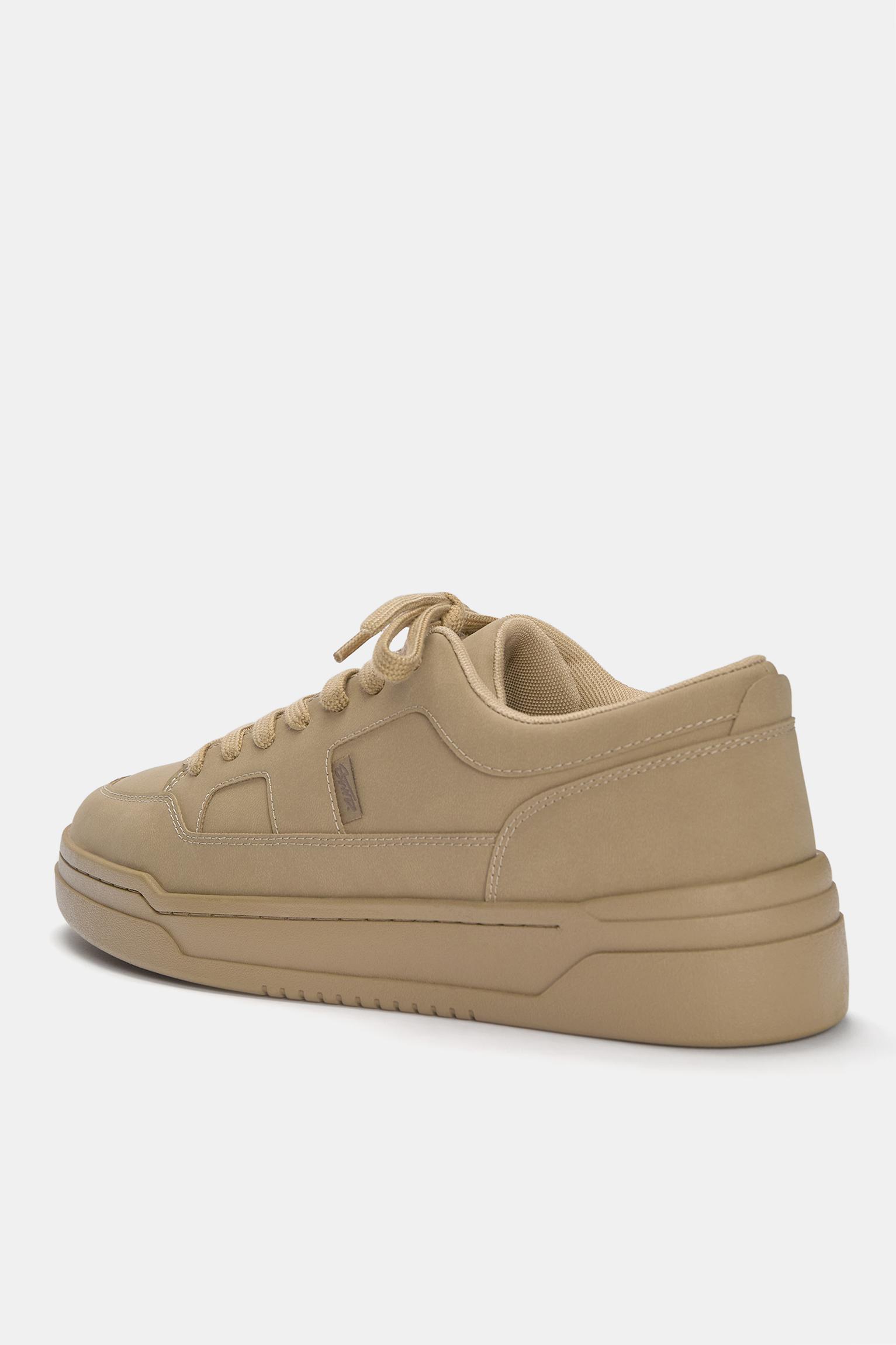 Chunky sole sneakers Product Image