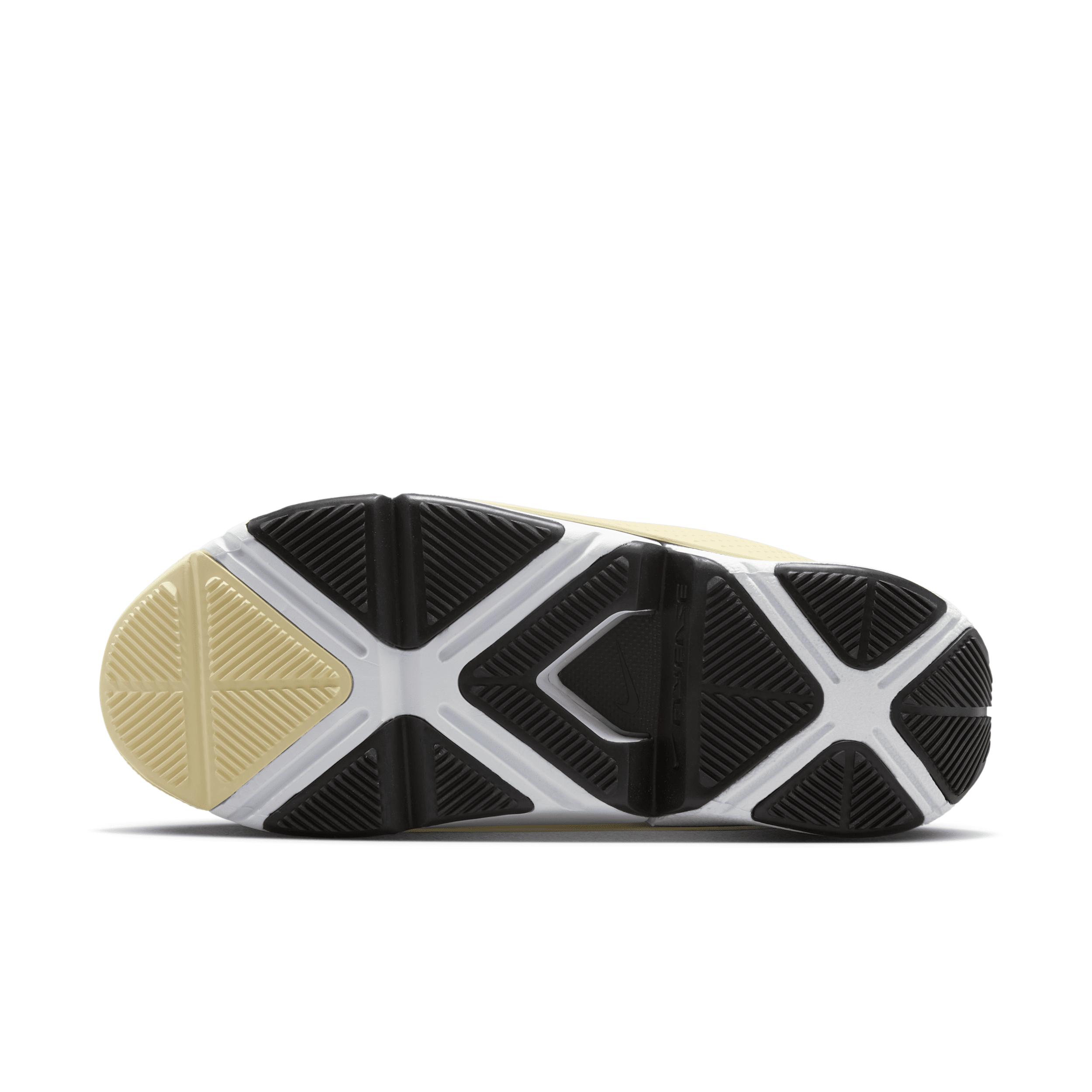 Nike Womens Go FlyEase Easy On/Off Shoes | DR5540-700 Product Image