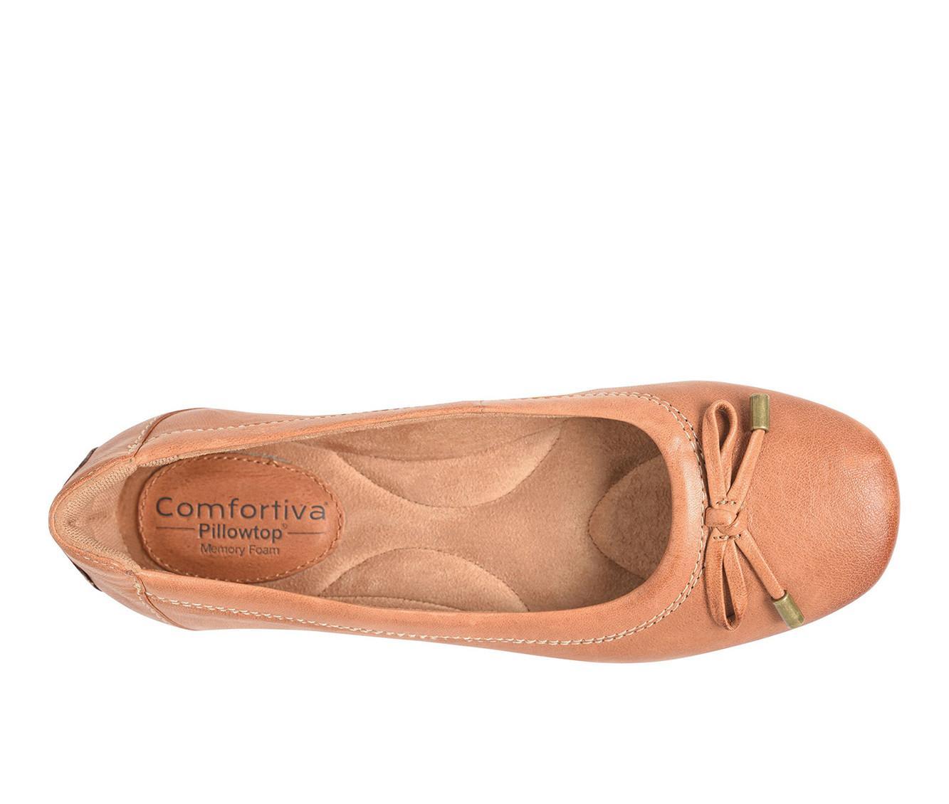 Women's Comfortiva Keegan Flats Product Image