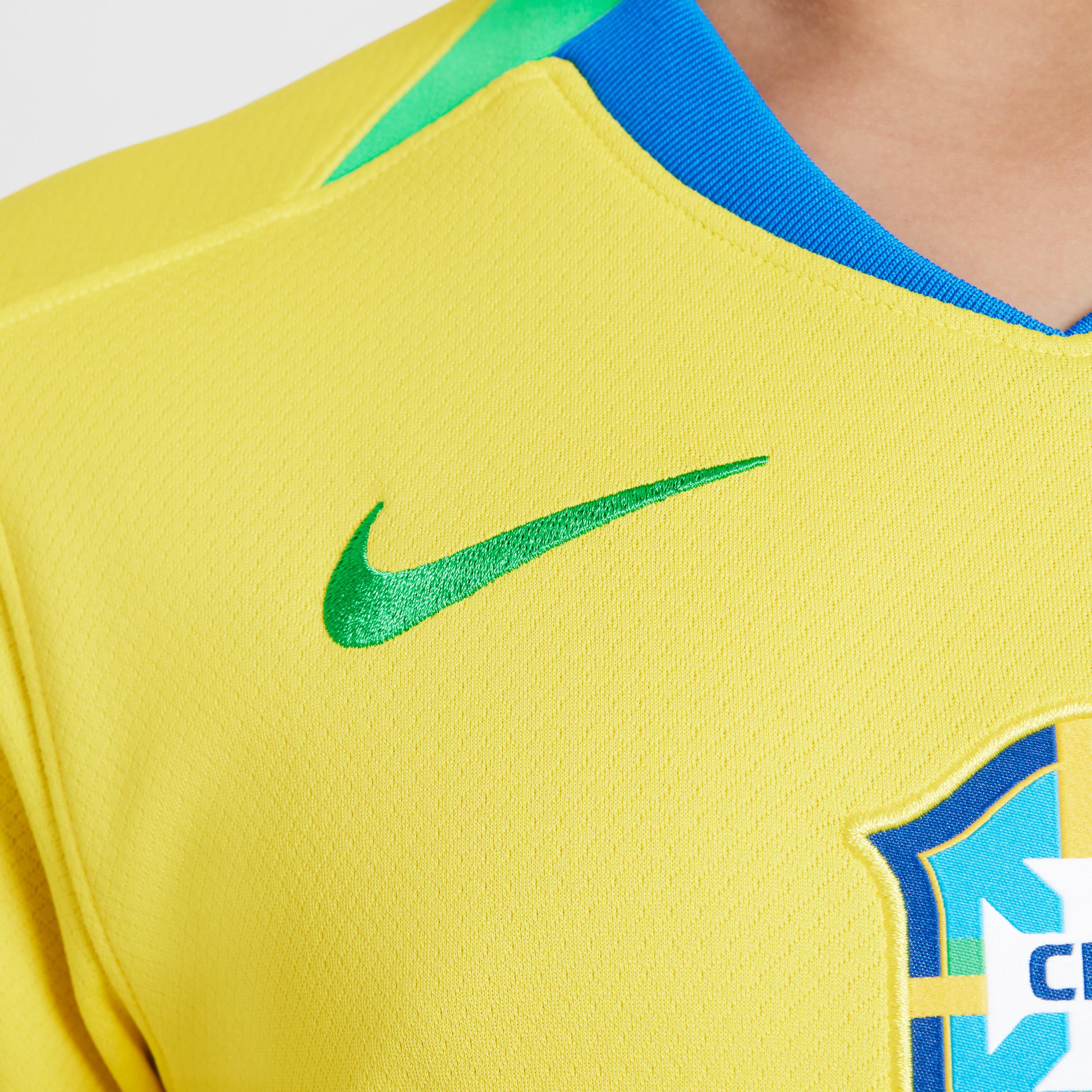 Brazil 2025 Stadium Home (Women's Team) Big Kids' Nike Dri-FIT Soccer Replica Jersey Product Image