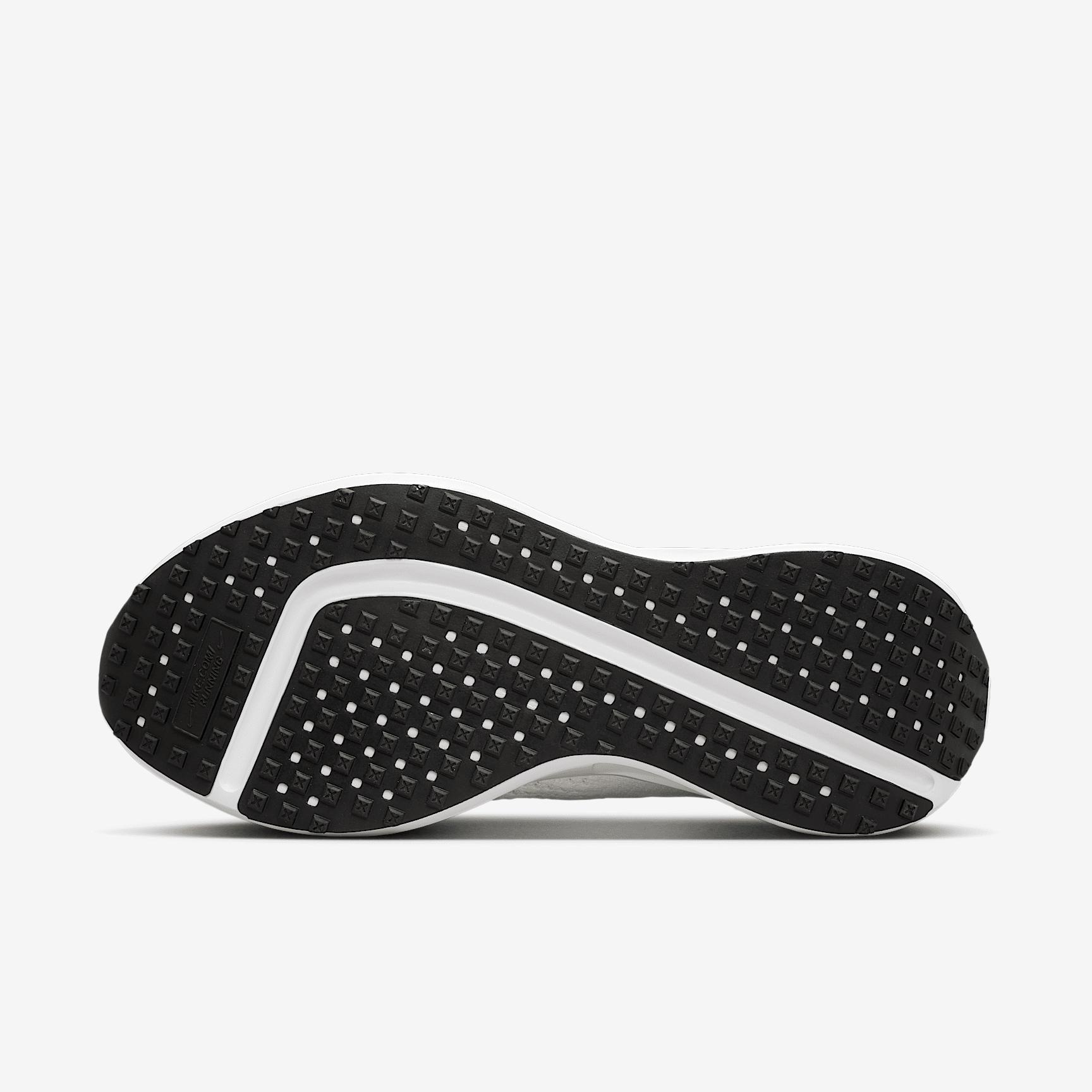 Nike Womens Interact Run Road Running Shoes | FD2292-109 Product Image