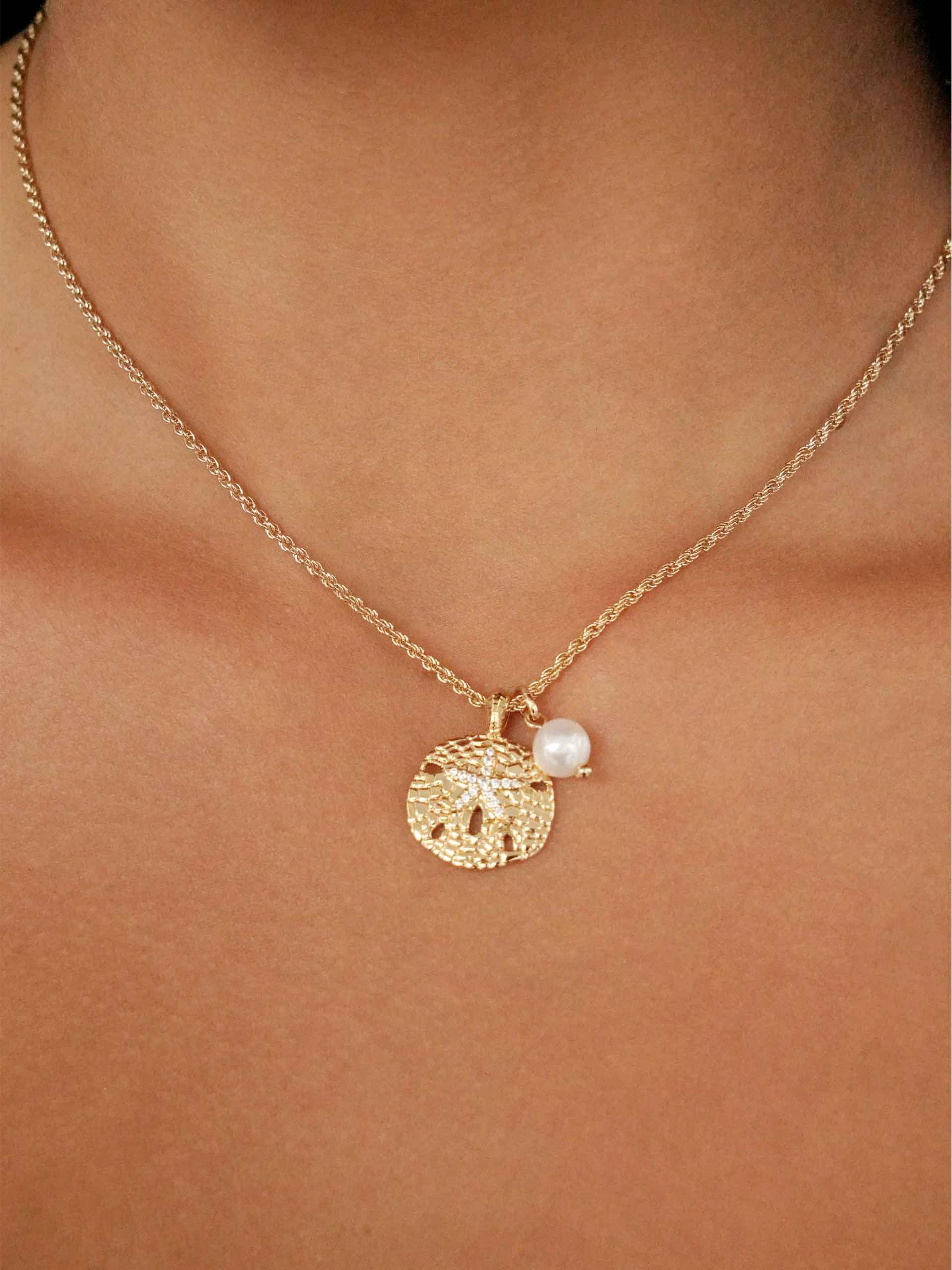 Sand Dollar Charm Necklace Product Image