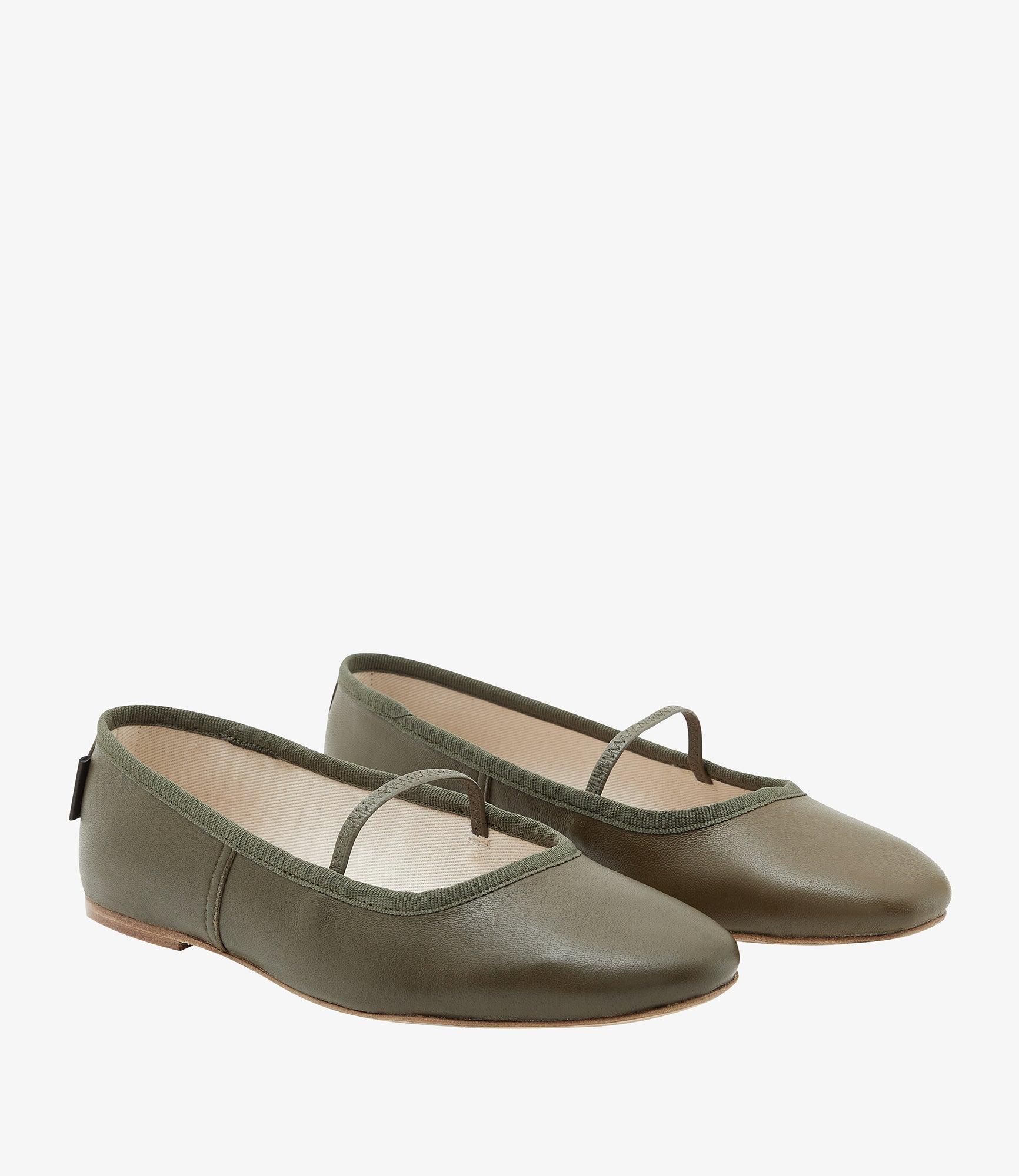 Swan ballet flats Female Product Image