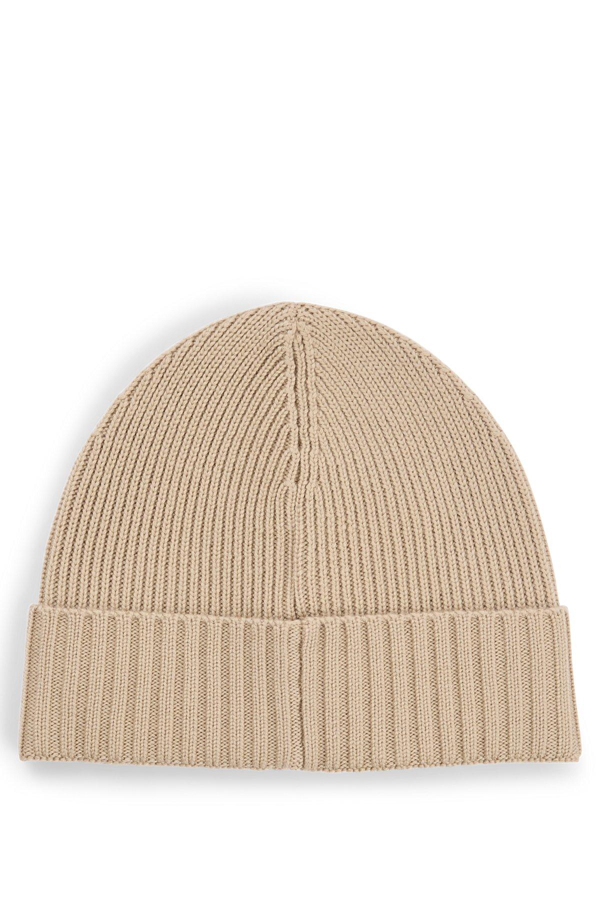 Ribbed beanie hat in merino wool Product Image