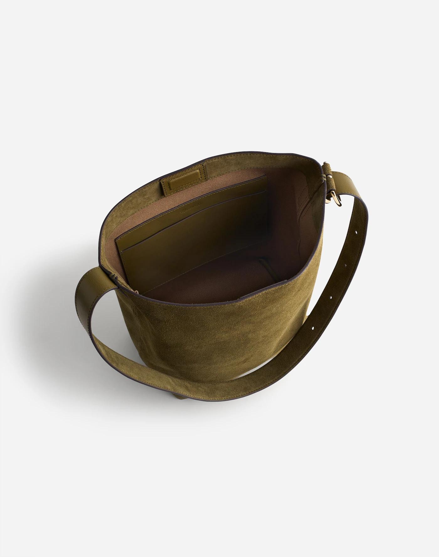 The Essential Medium Bucket Tote Product Image