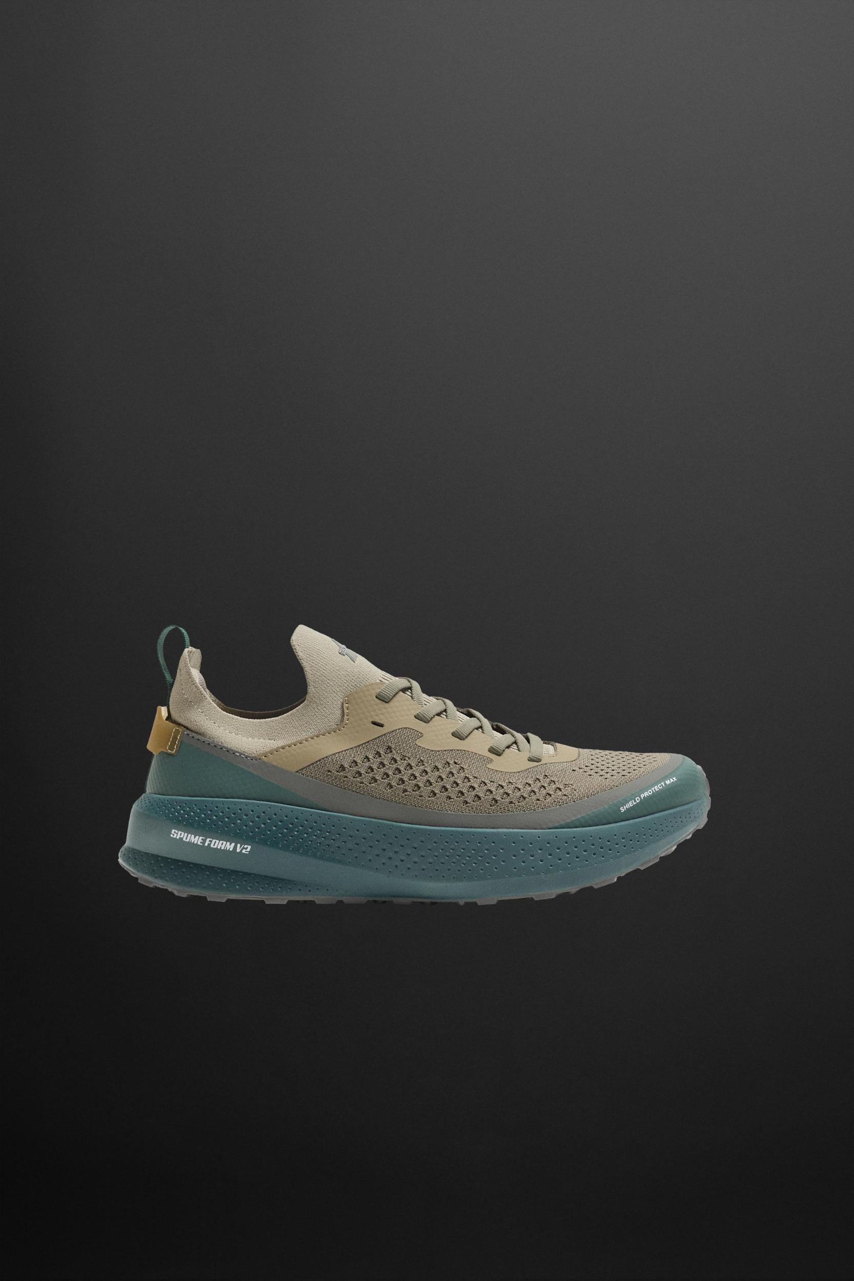 RUNNING SNEAKERS Product Image