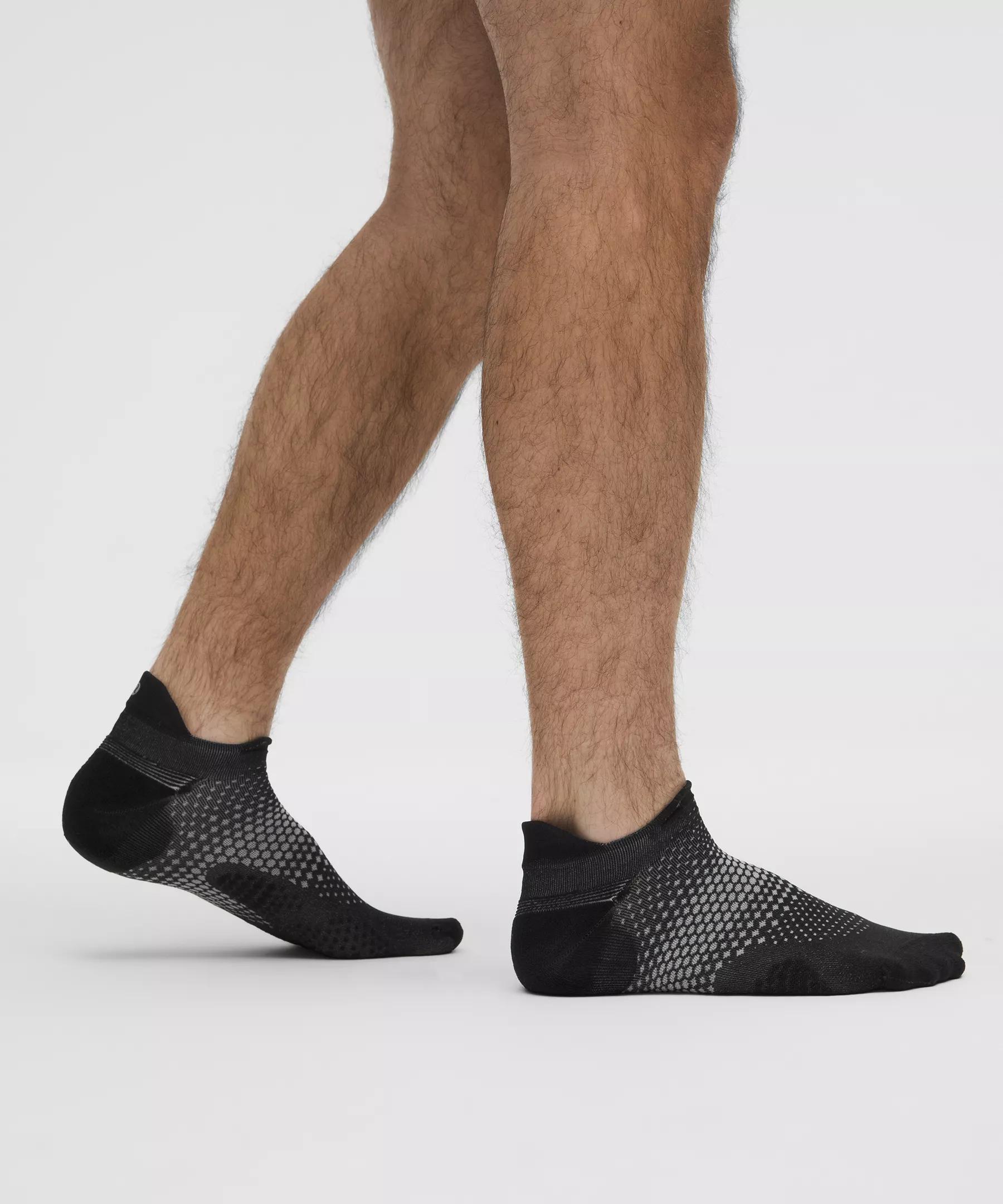 Men's MacroPillow Tab Running Socks Medium Cushioning *3 Pack Product Image