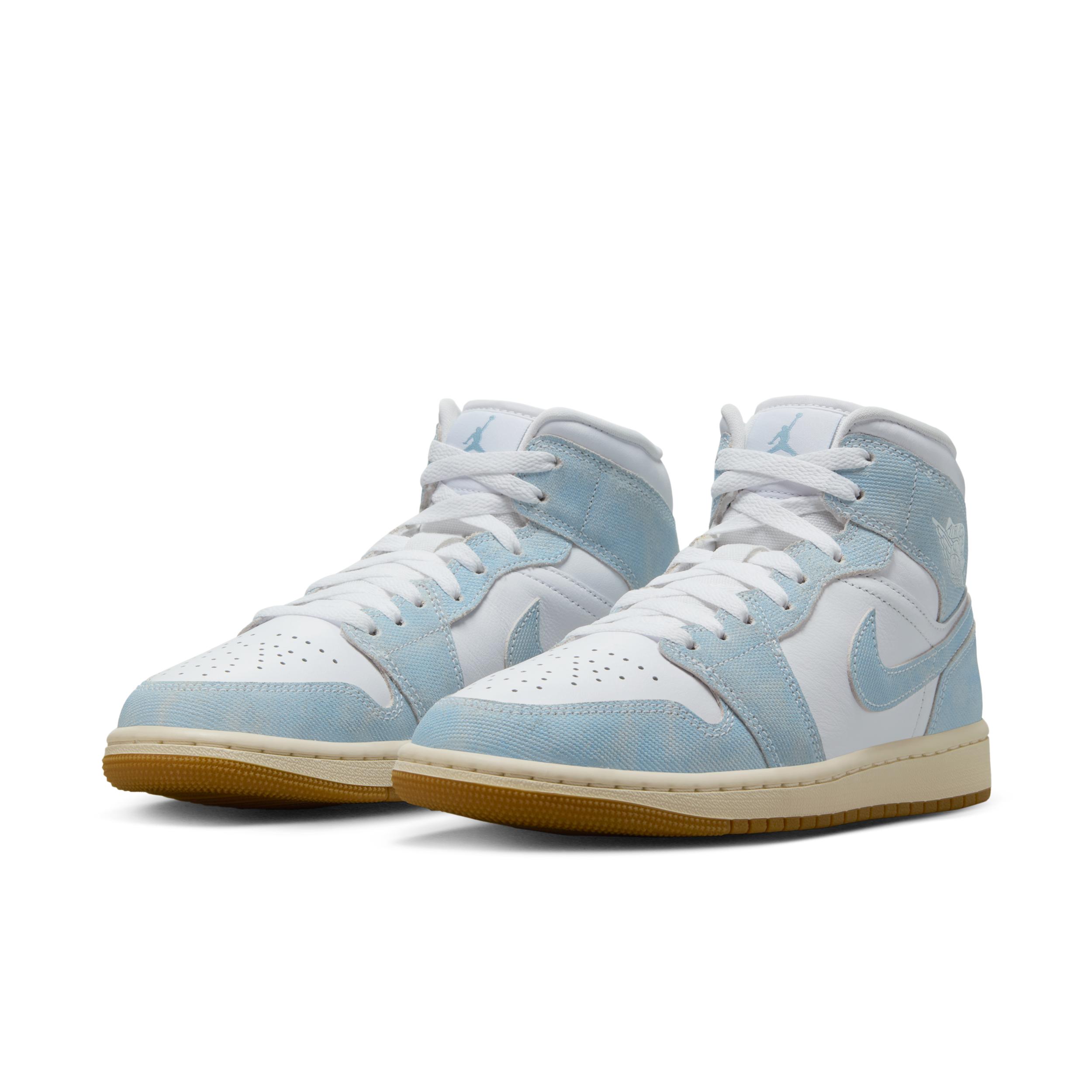 Jordan Womens Jordan Retro 1 Mid SE - Womens Basketball Shoes Worn Blue/Light Gum/White Product Image