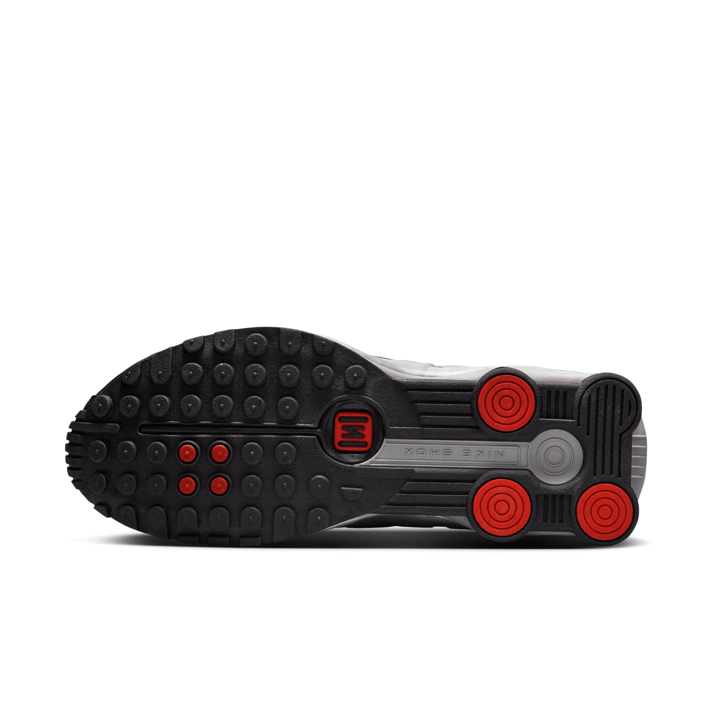 Nike Men's Shox R4 Shoes Product Image