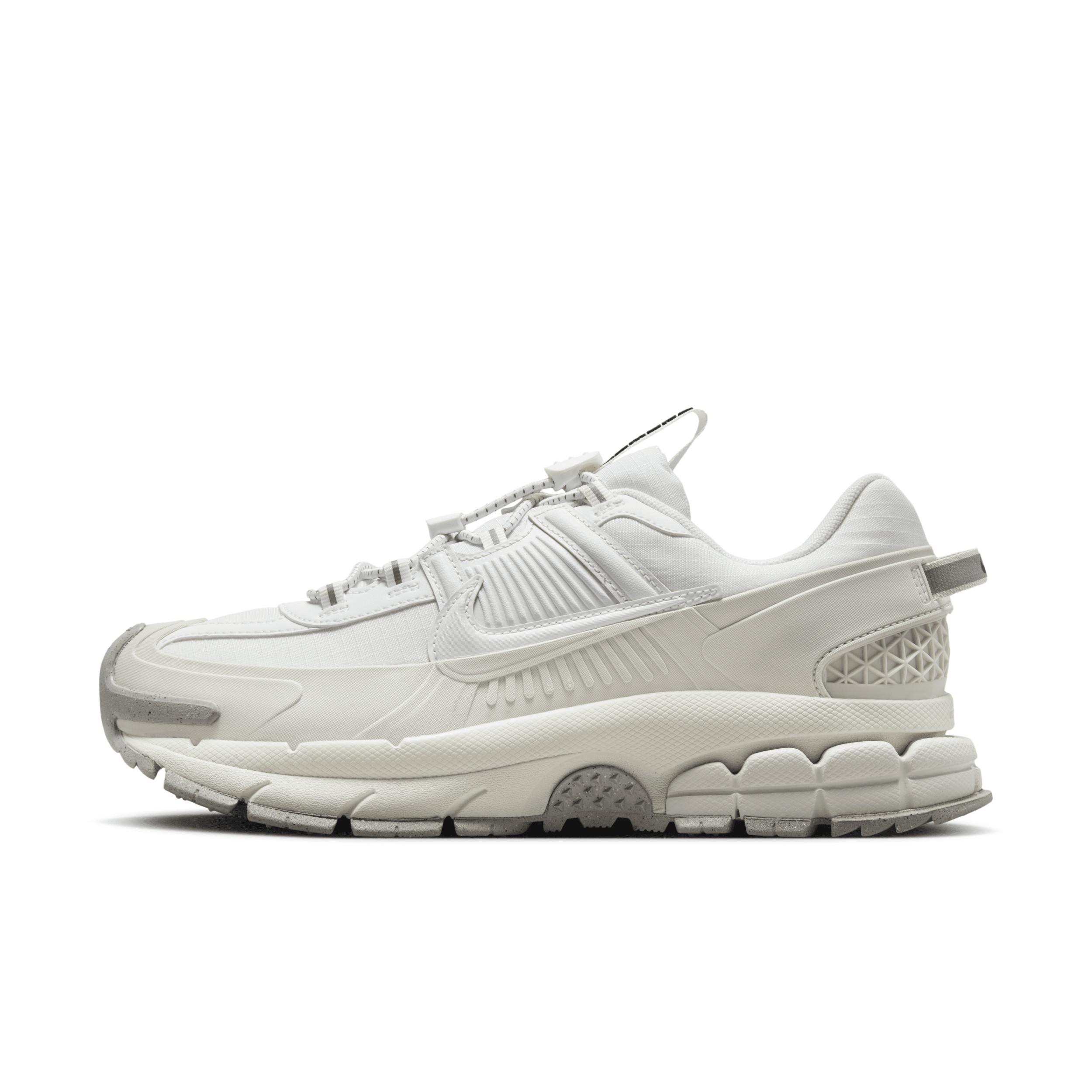 Womens Nike Zoom Vomero Roam Casual Shoes Product Image