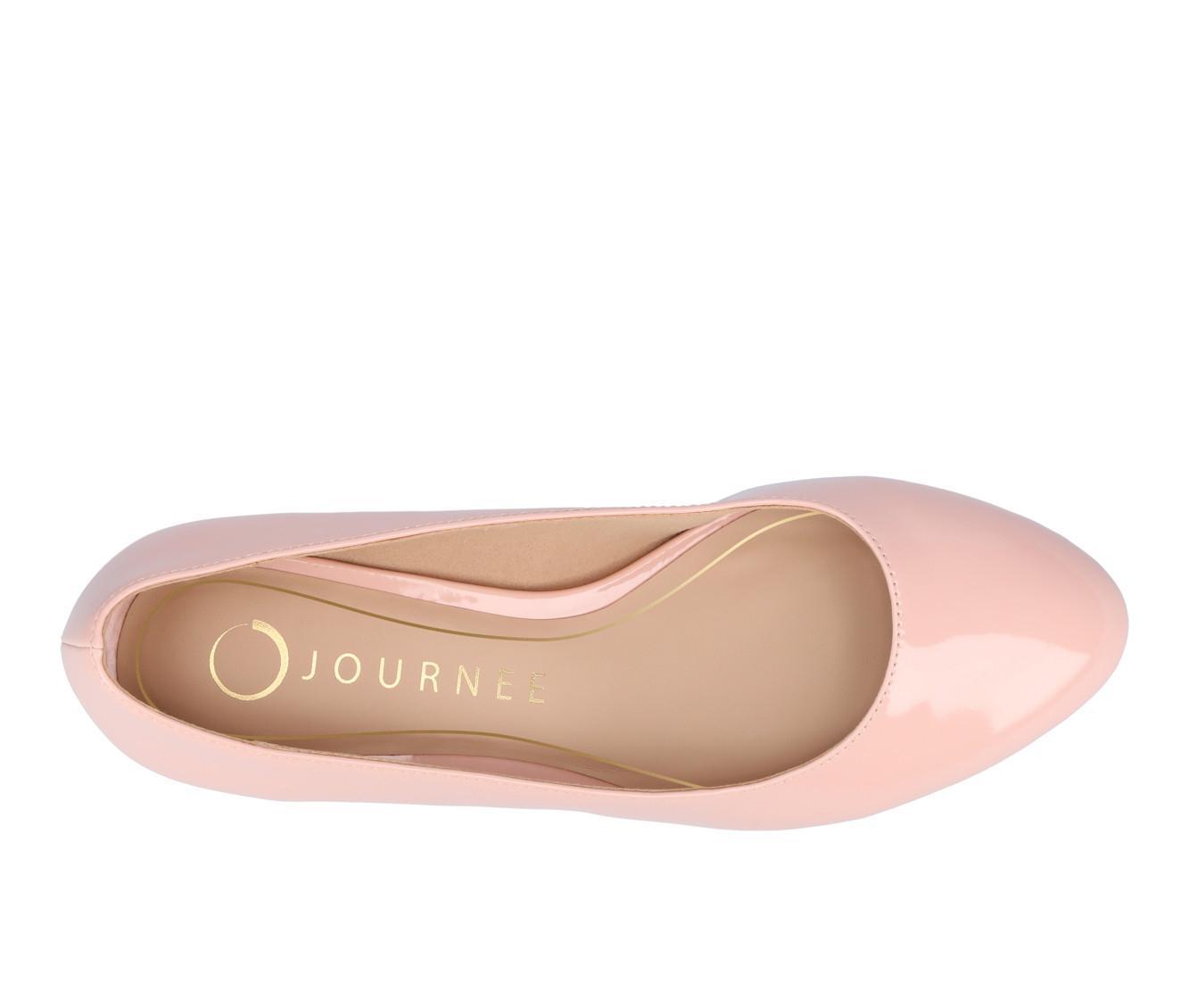 Women's Journee Collection SaarII Pumps Product Image