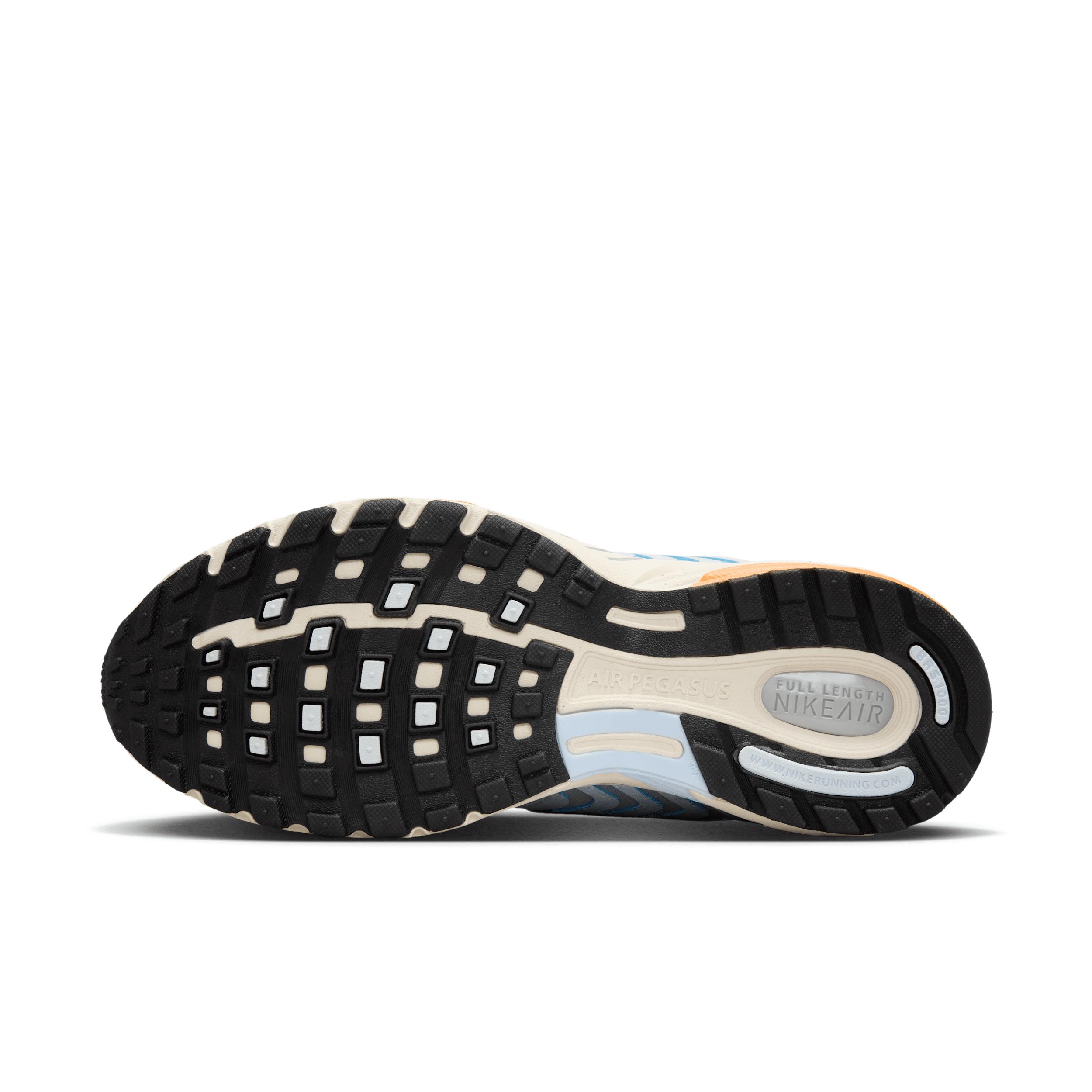 Nike Women's Air Pegasus 2005 Shoes Product Image