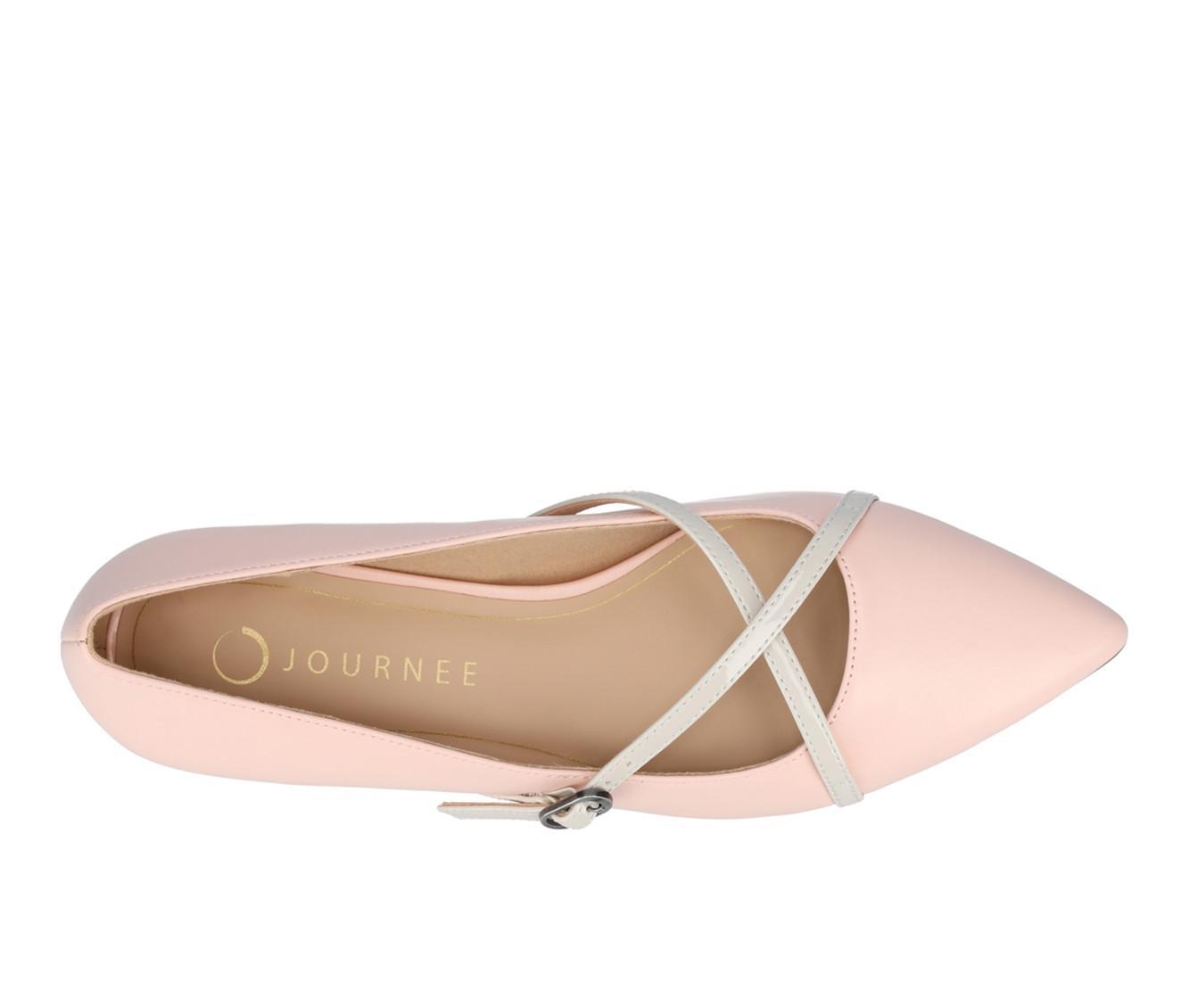 Women's Journee Collection Camby Shoes Product Image