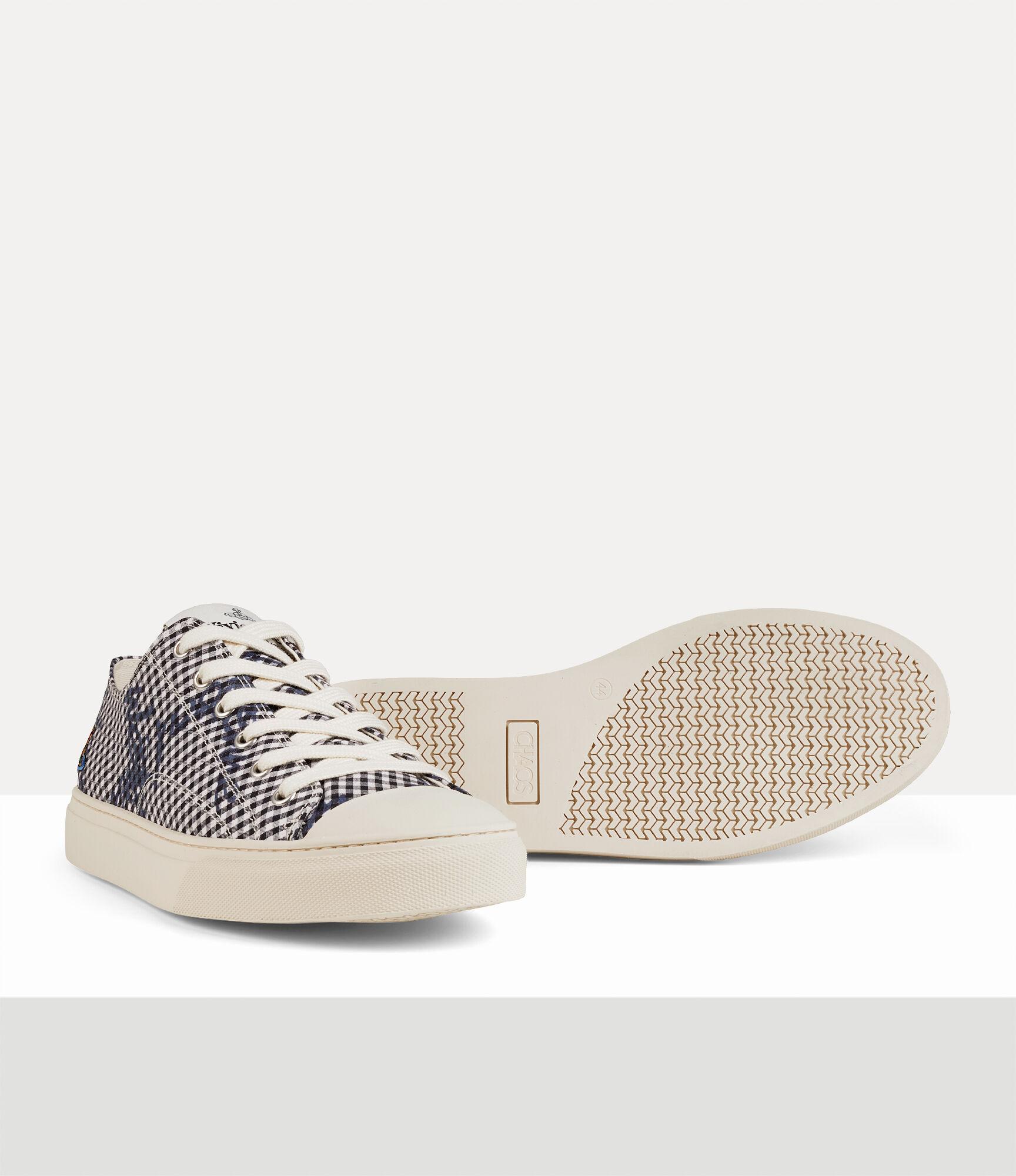 Low-Top Plimsoll Product Image