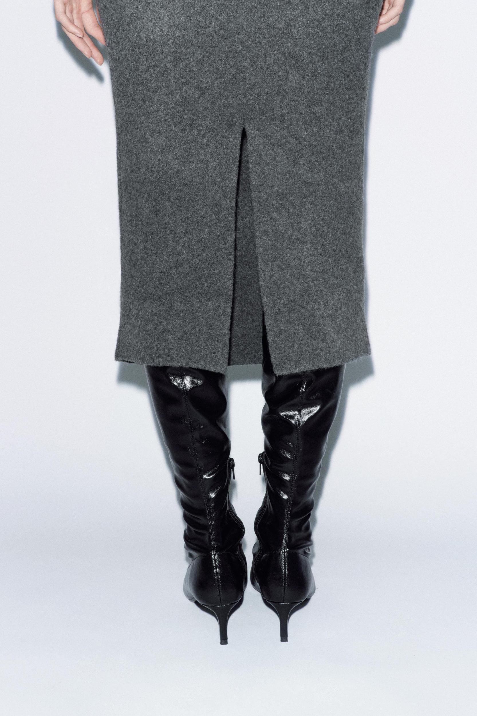 BASIC KNIT MIDI SKIRT Product Image