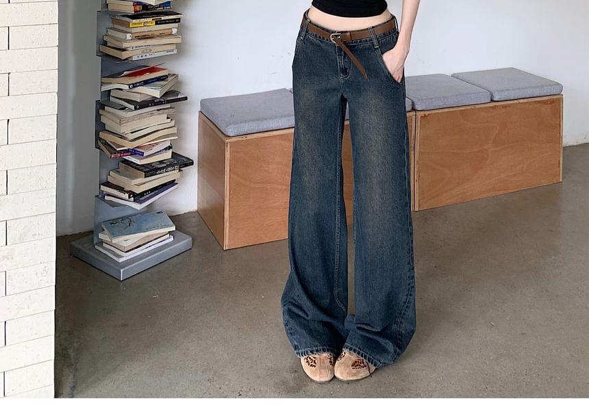 Low Waist Washed Loose Fit Jeans Product Image