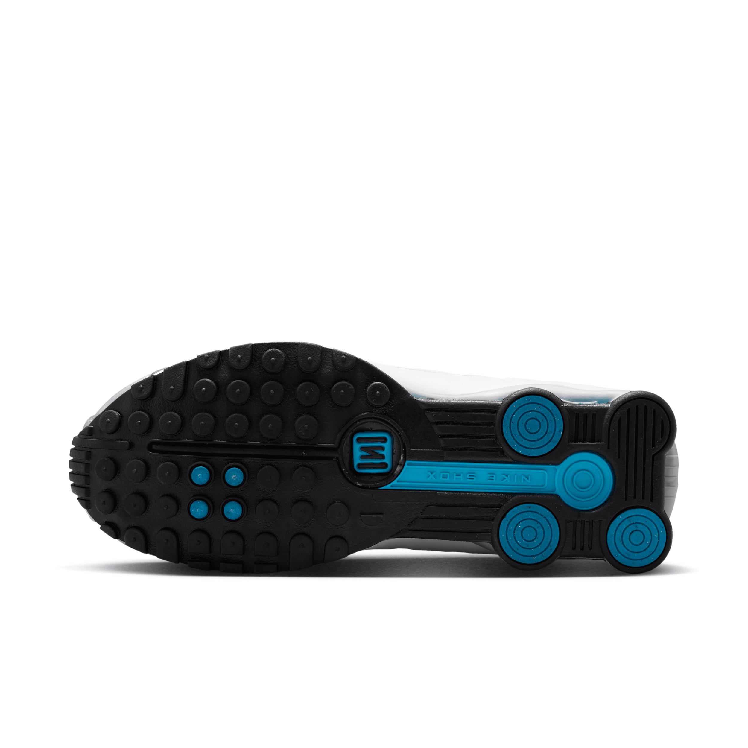 Nike Men's Shox R4 Shoes Product Image