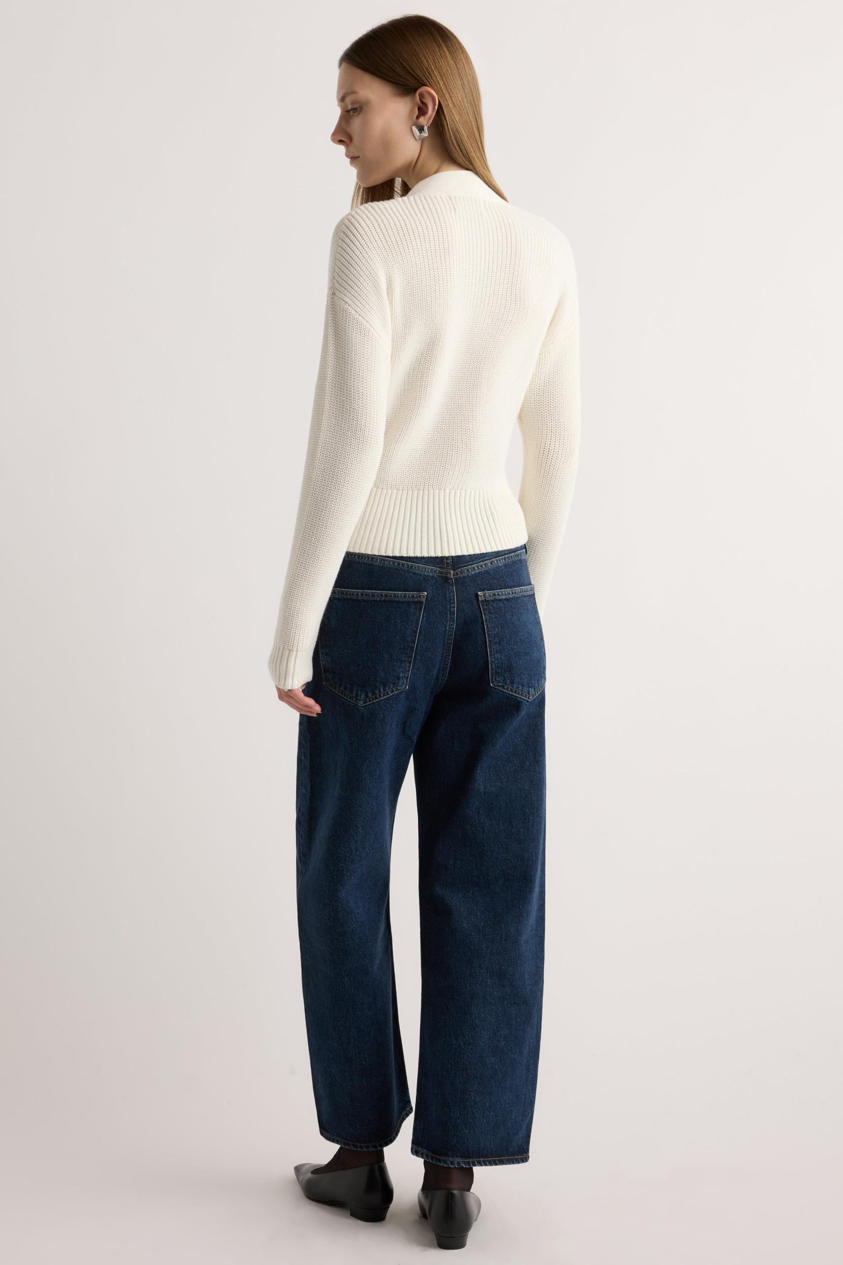 Maren Cropped V-Neck Sweater Product Image