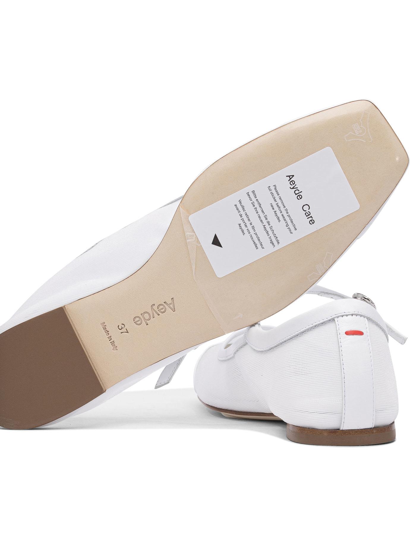 AEYDE Round Toe Ballerina Shoes With Contrast Piping In White Product Image