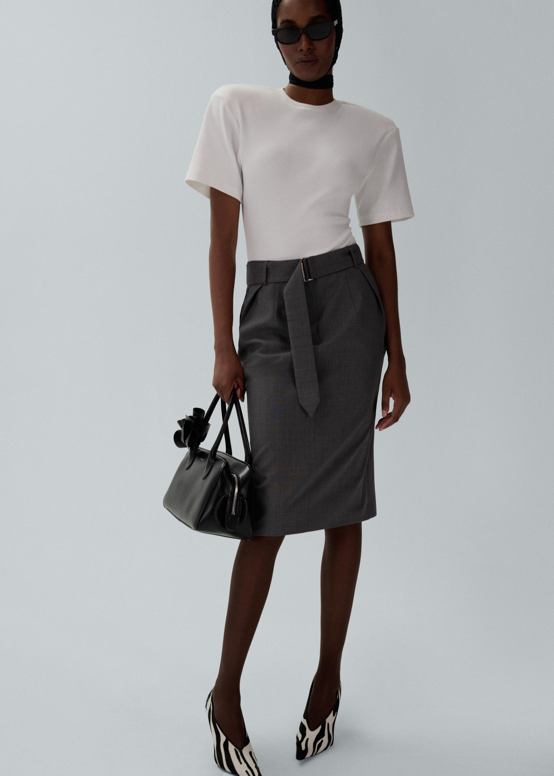 Ribbed short sleeve bodysuit in cream Product Image