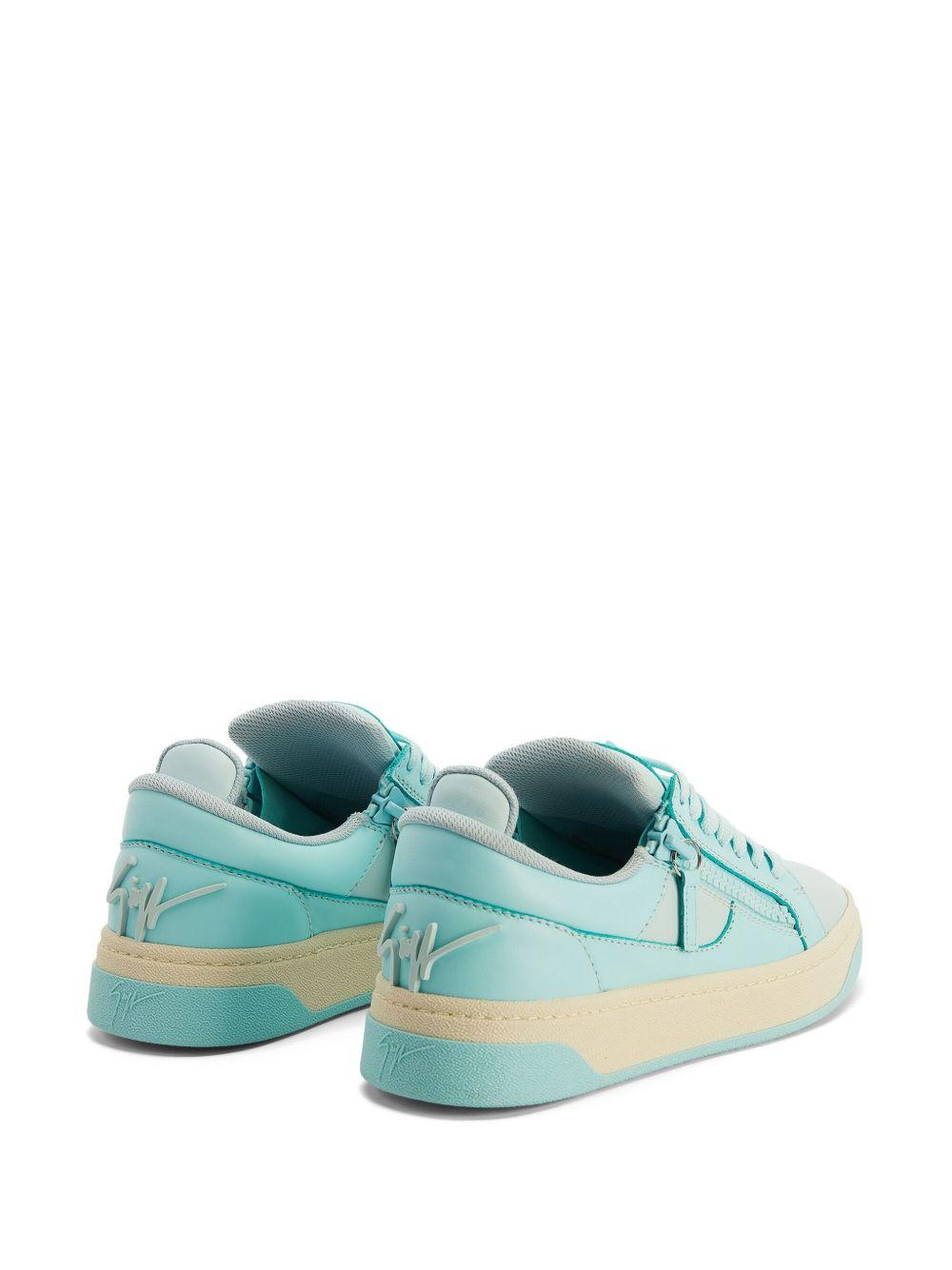 GZ94 leather sneakers Product Image