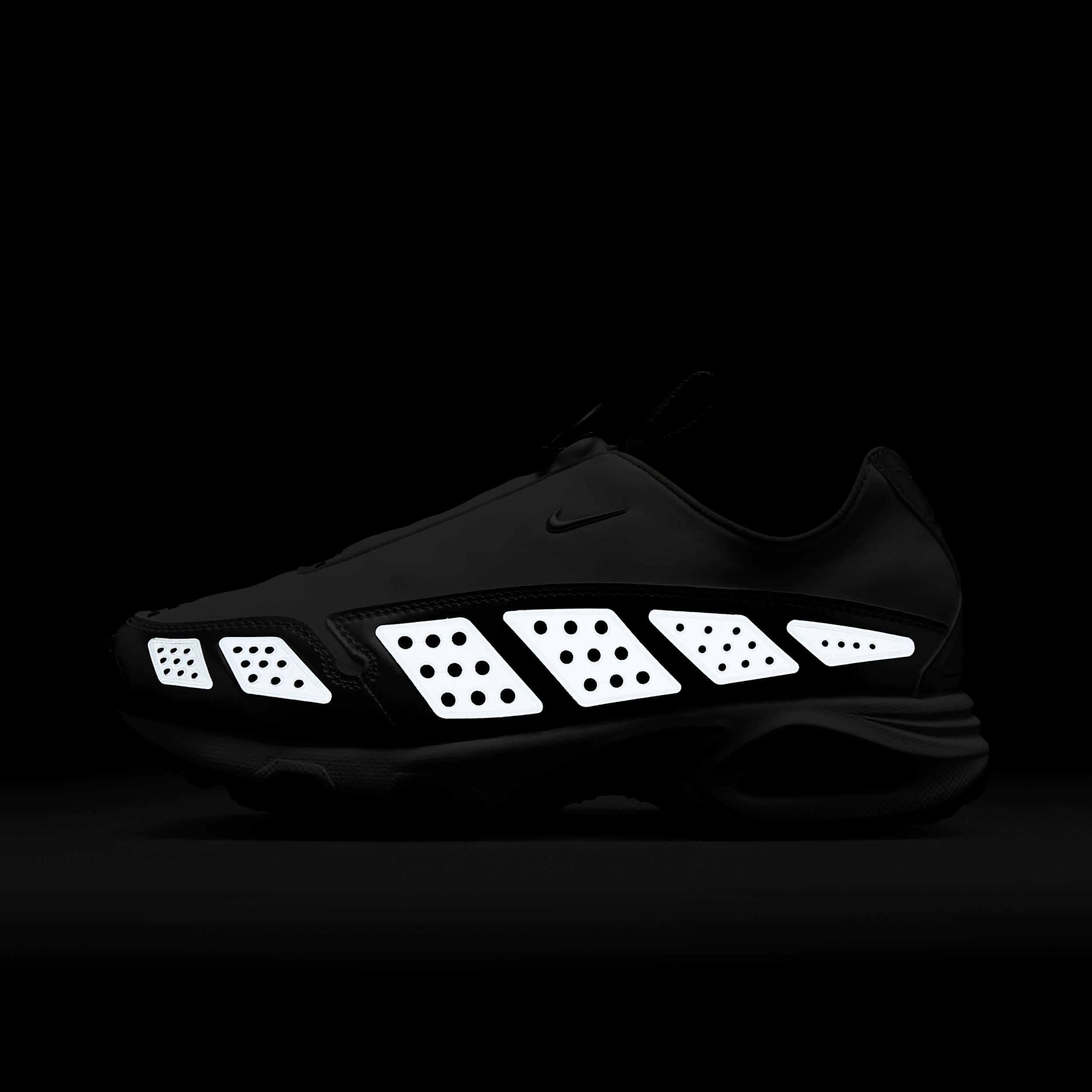 Nike Womens Air Max SNDR Shoes | HJ4130-100 Product Image