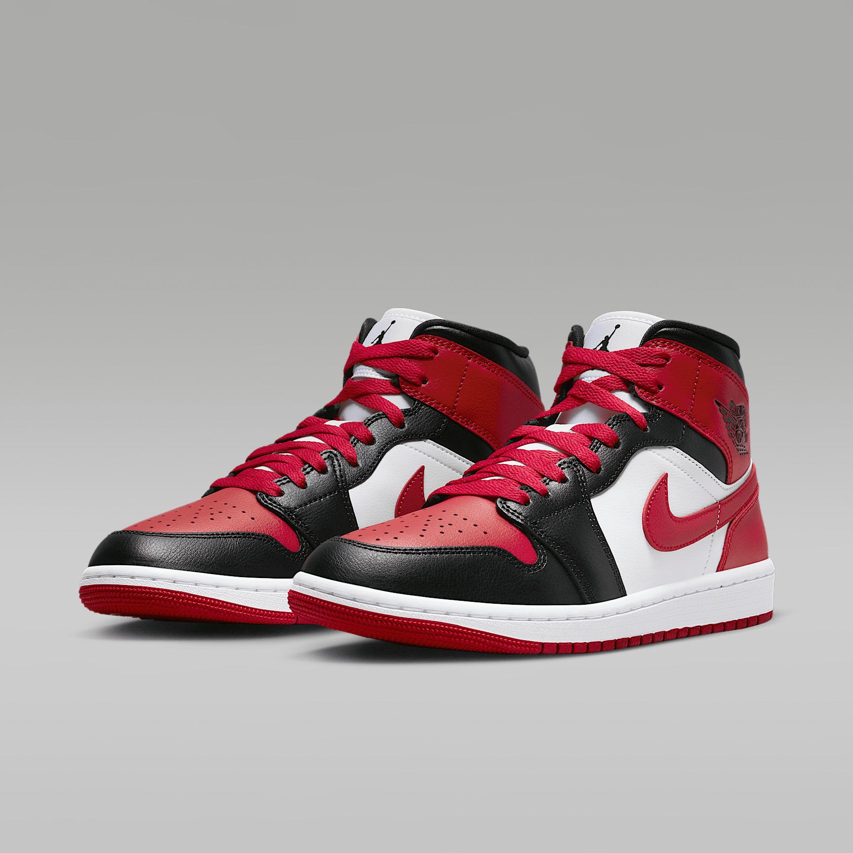 Air Jordan 1 Mid Women's Shoes Product Image