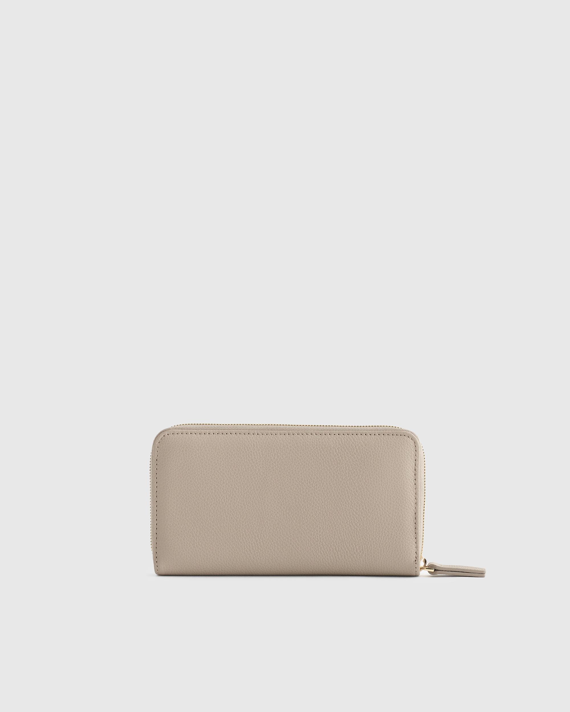 Quince | Women's Italian Pebbled Leather Continental Wallet Italian Leather Product Image