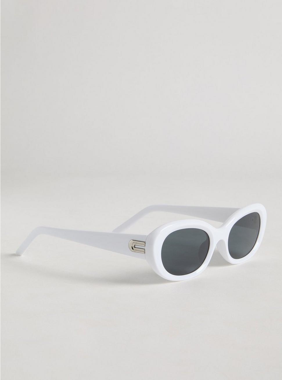 Retro Oval Sunglasses Product Image