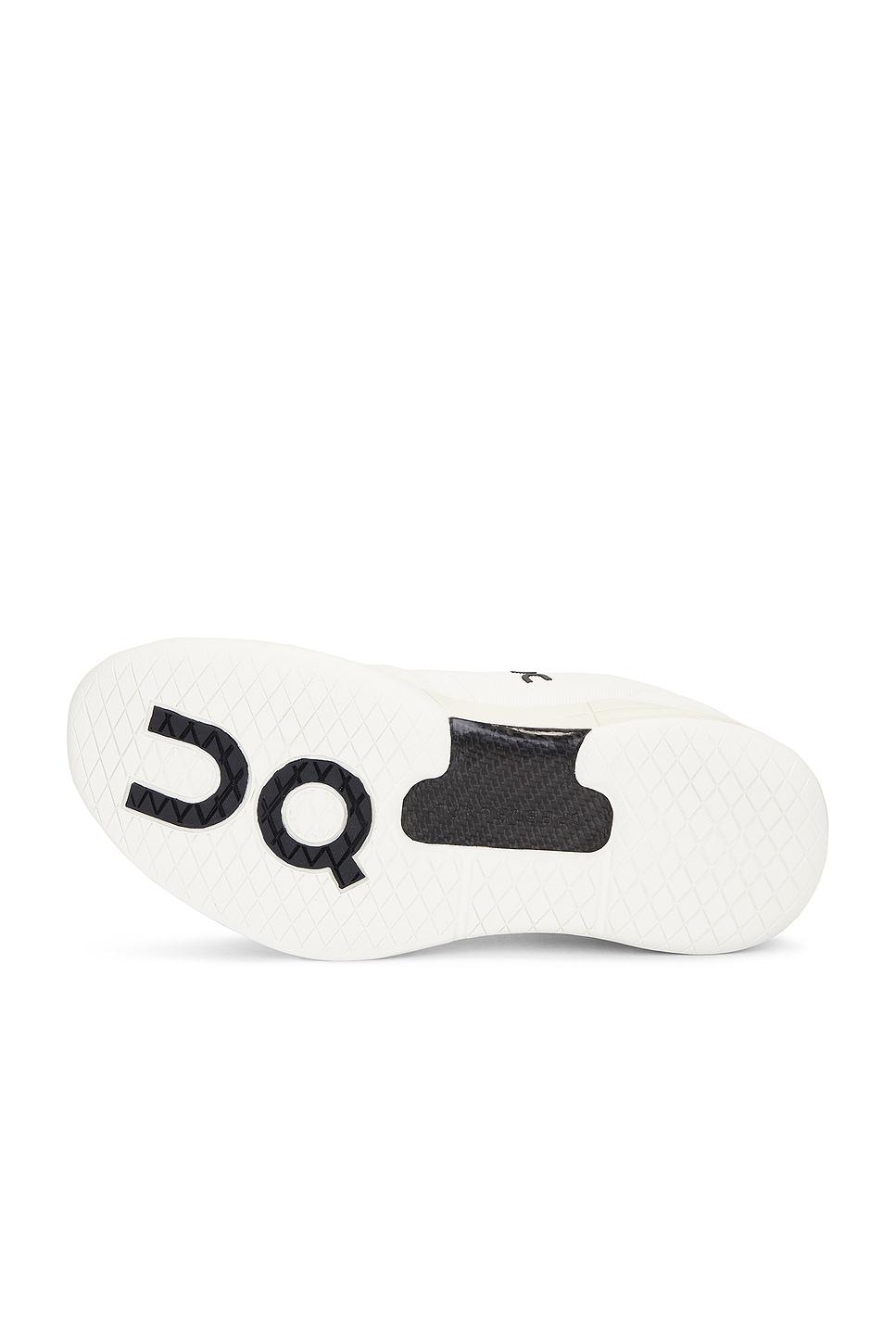 The Roger Pro Sneaker Product Image