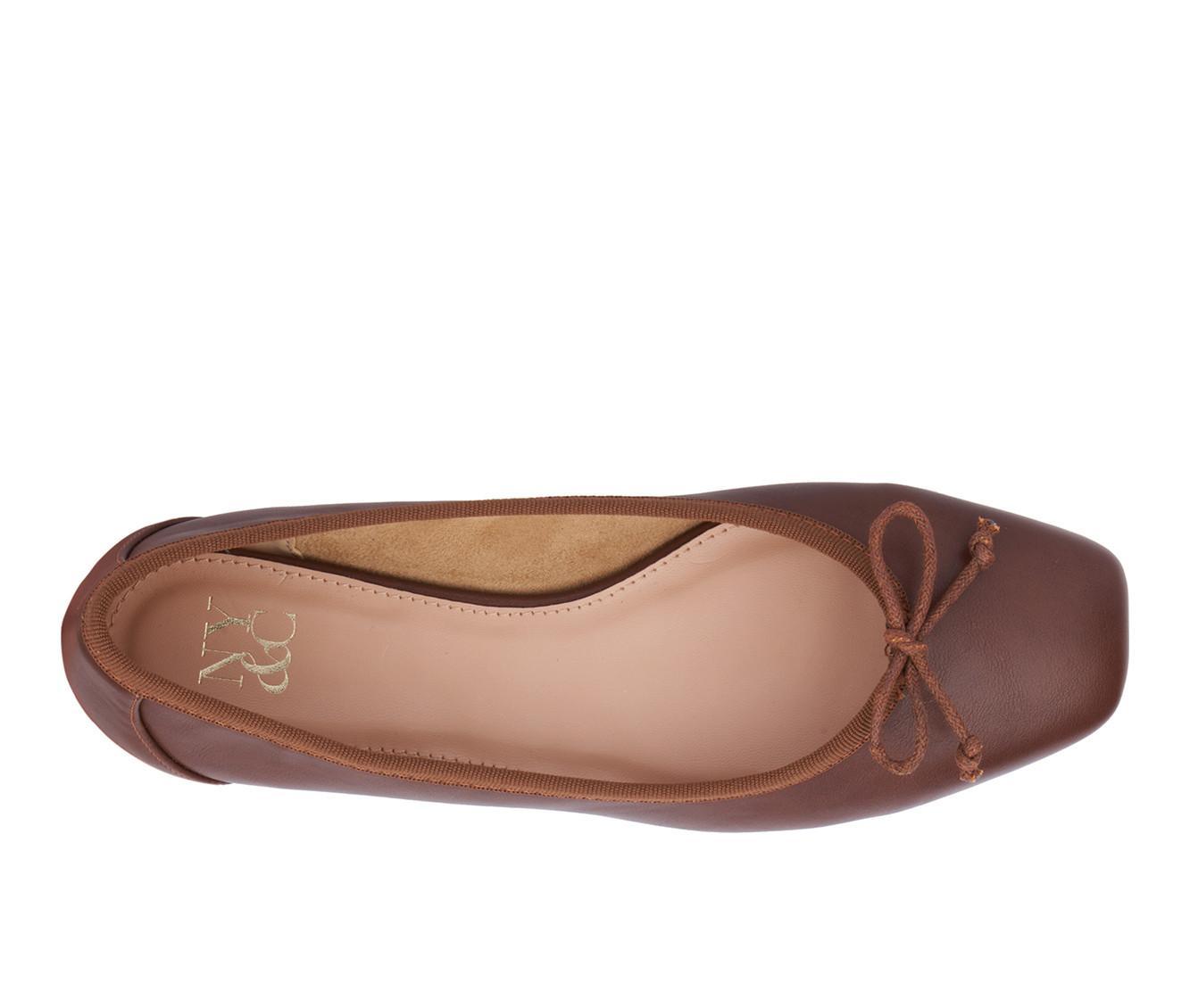 Women's New York and Company Paulina Flats Product Image