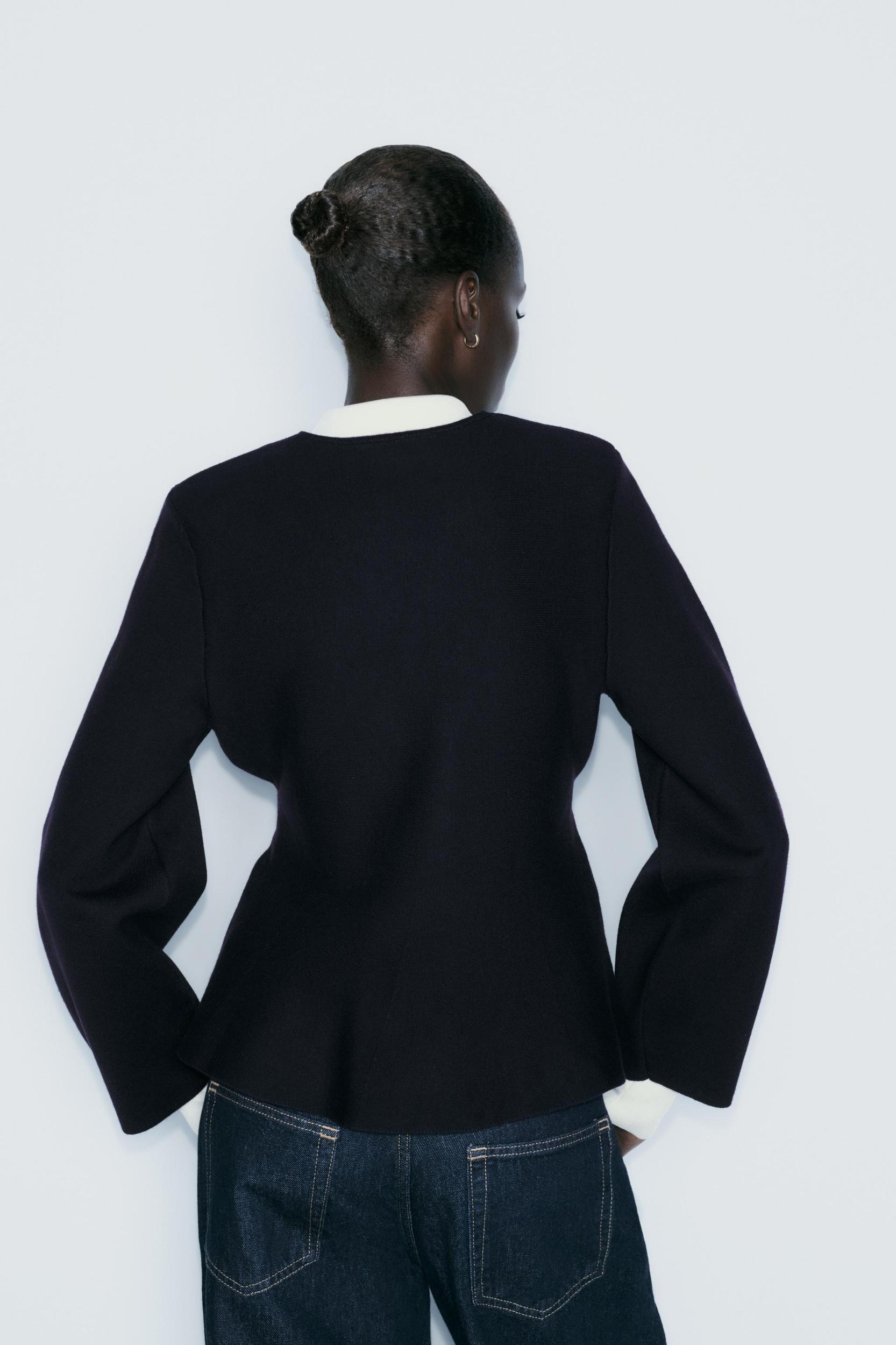 BELTED SHOULDER PAD KNIT BLAZER Product Image