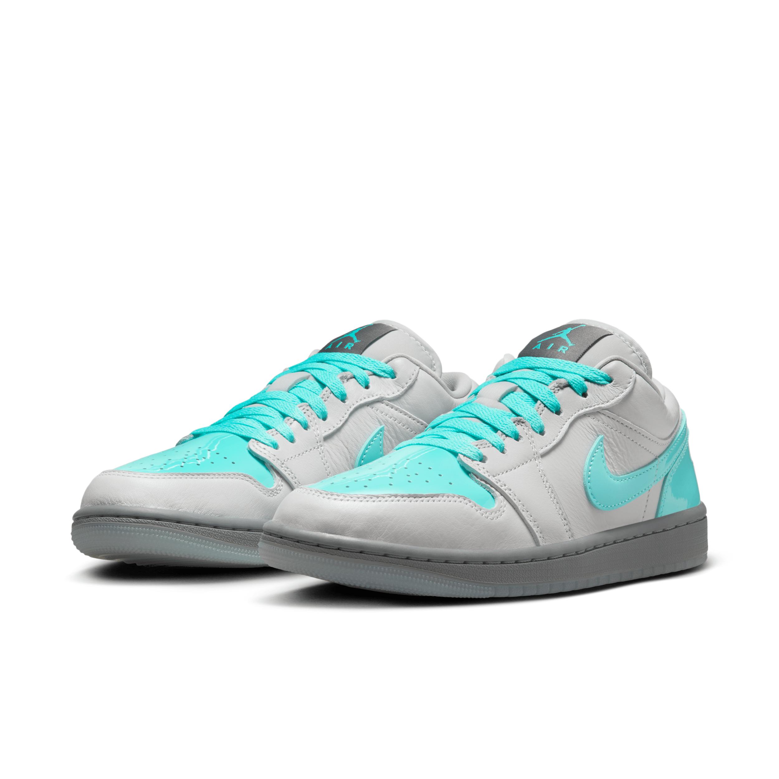 Air Jordan 1 Low SE Women's Shoes Product Image