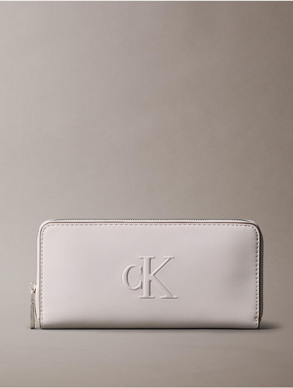 Calvin Klein Womens Sculpted Impression Zip Wallet Product Image