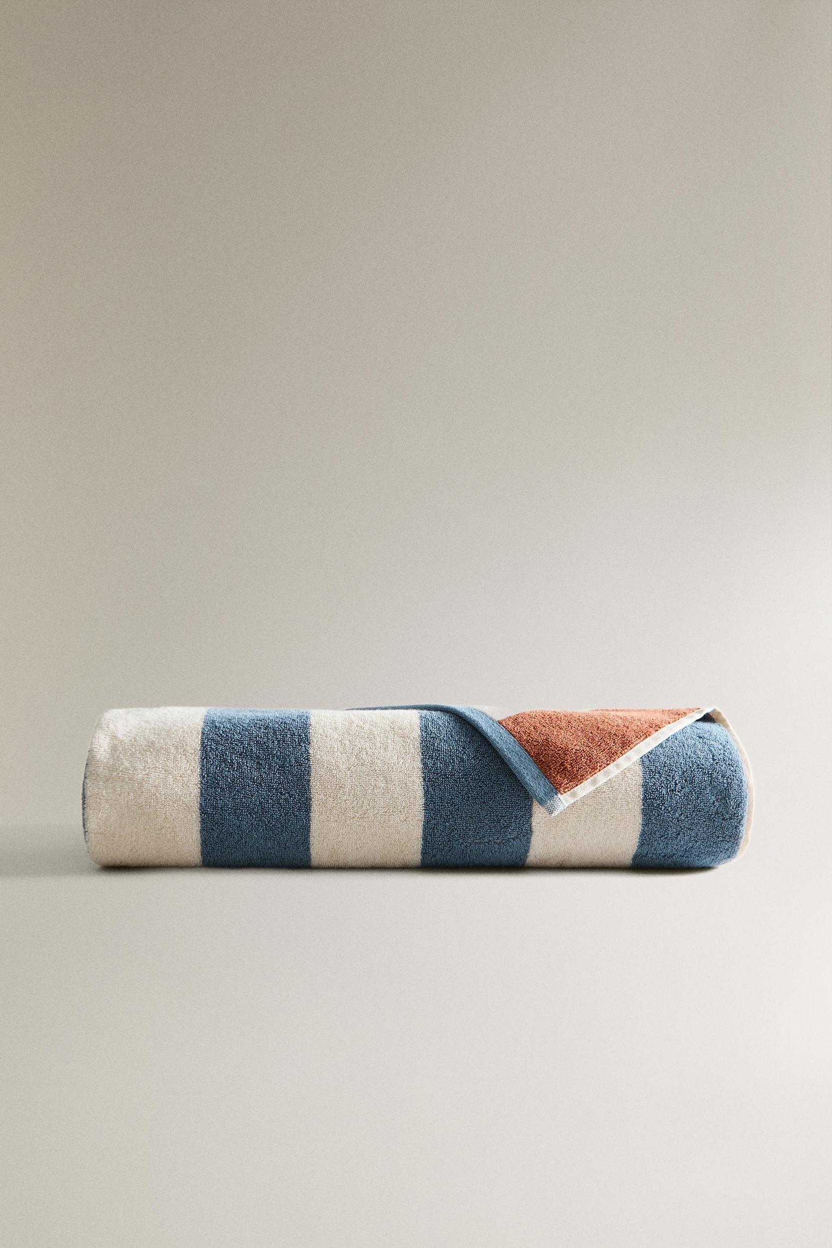 REVERSIBLE STRIPED COTTON TOWEL Product Image