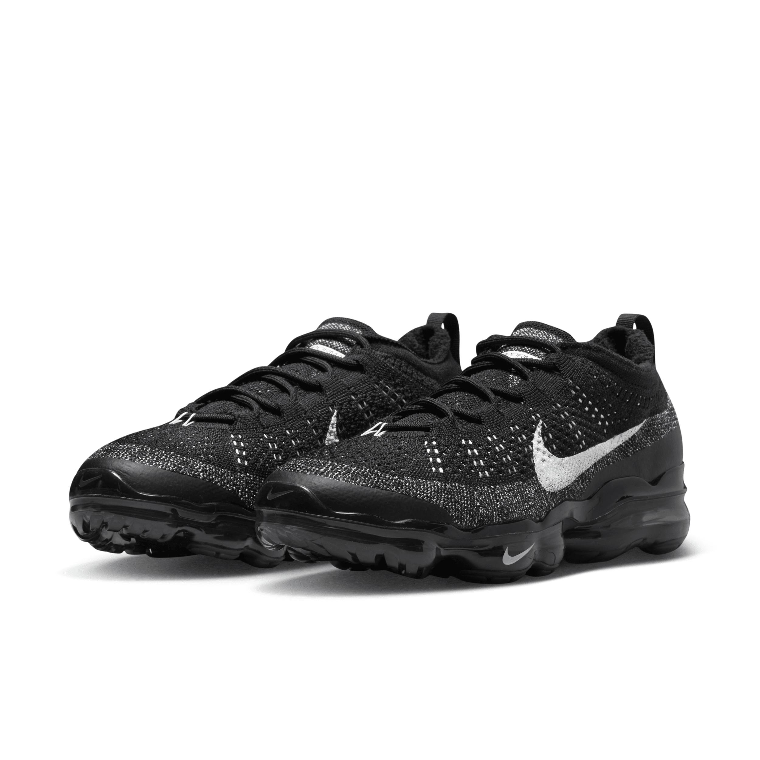 Mens Nike Air VaporMax 2023 Flyknit Running Shoes Product Image