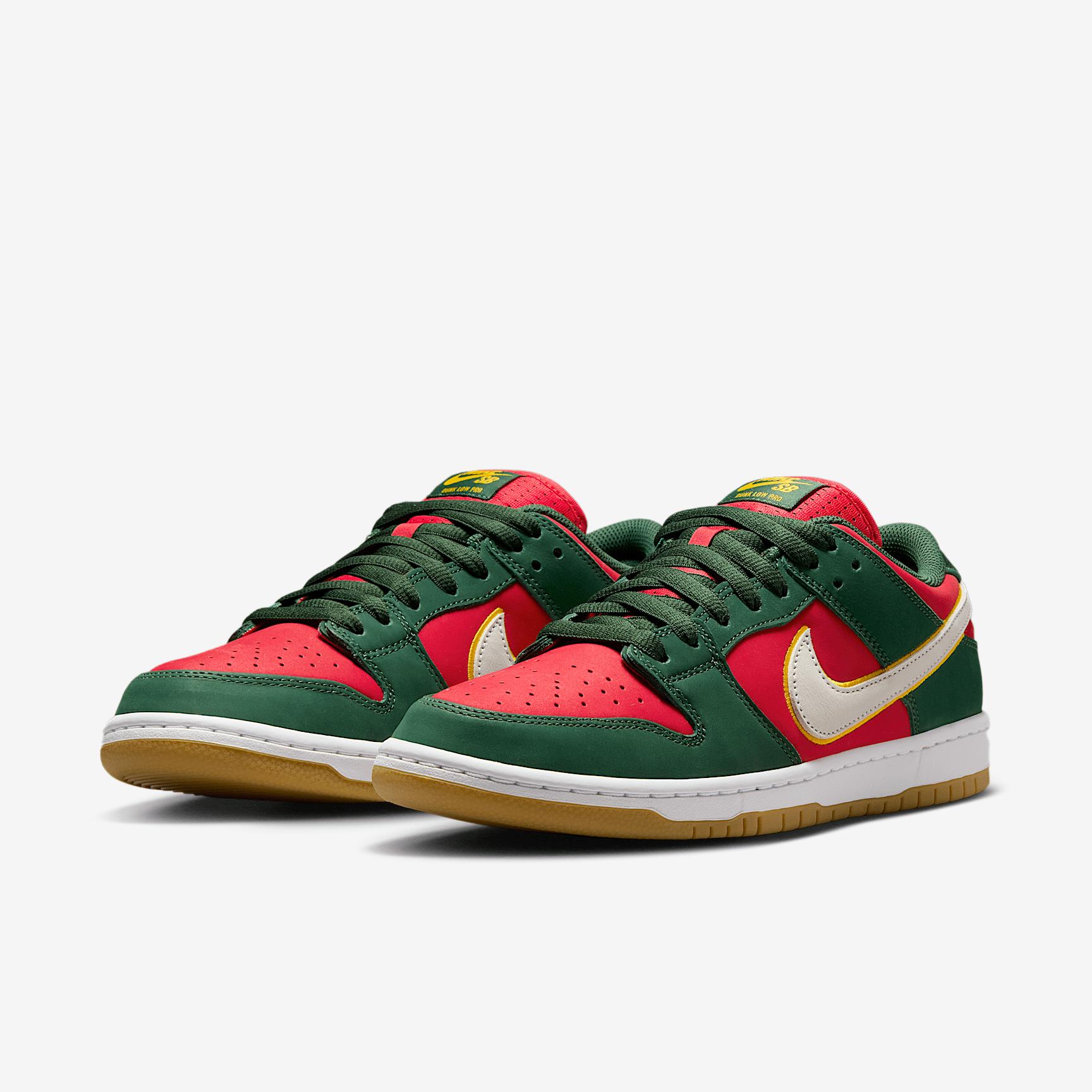Men's Nike SB Dunk Low Pro Premium Skate Shoes Product Image