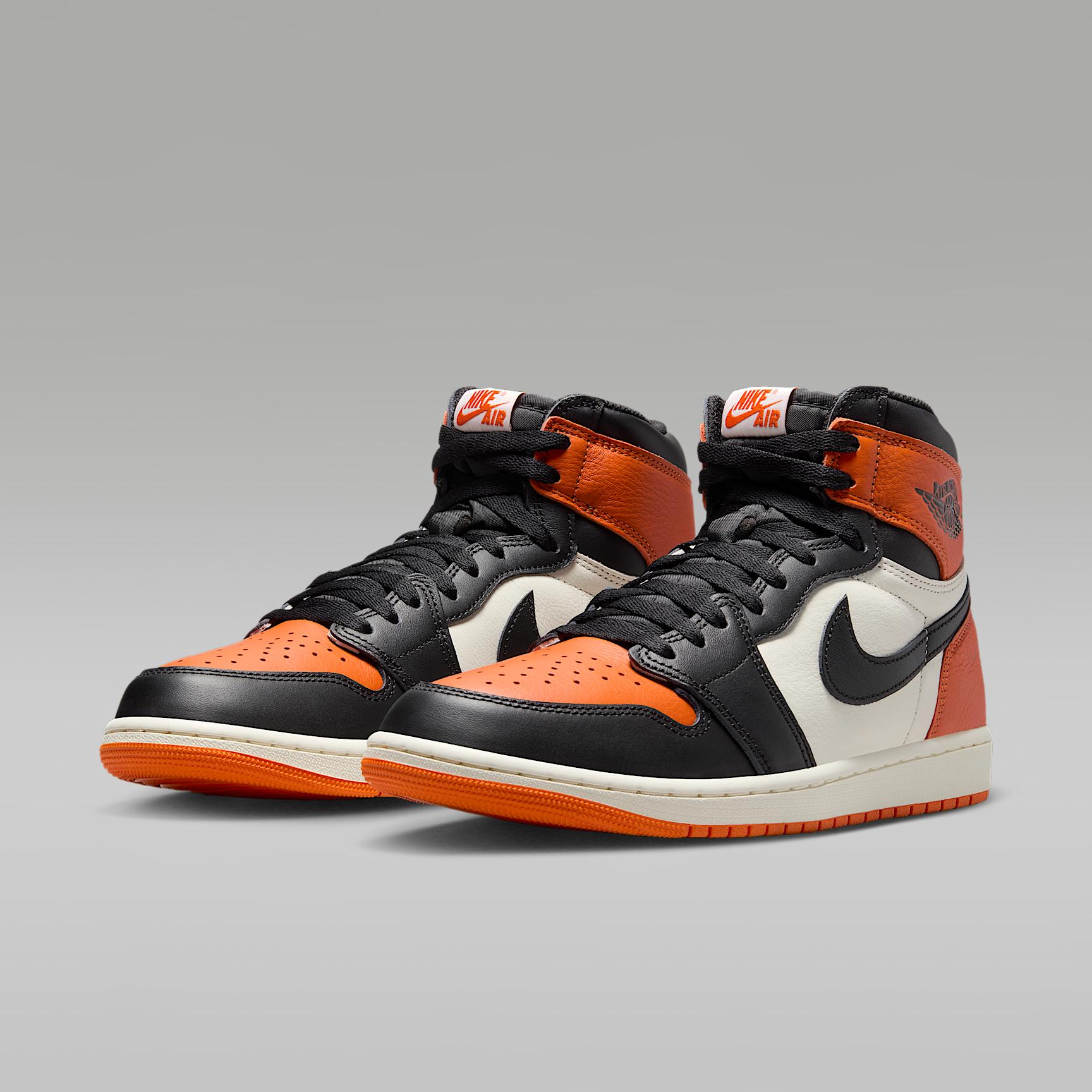 Air Jordan 1 Retro High OG Men's Shoes Product Image
